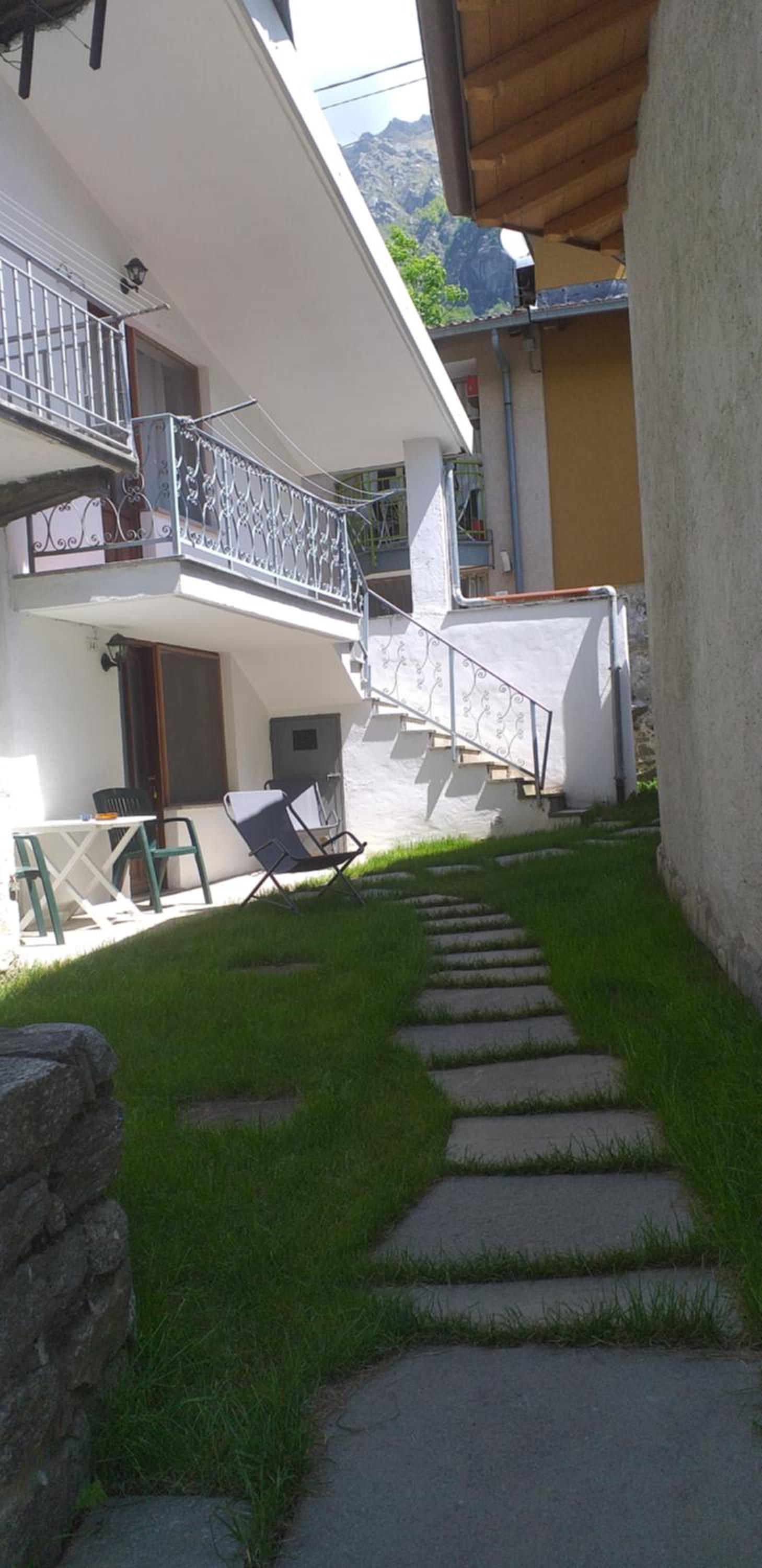 One-Bedroom House - Photo 16