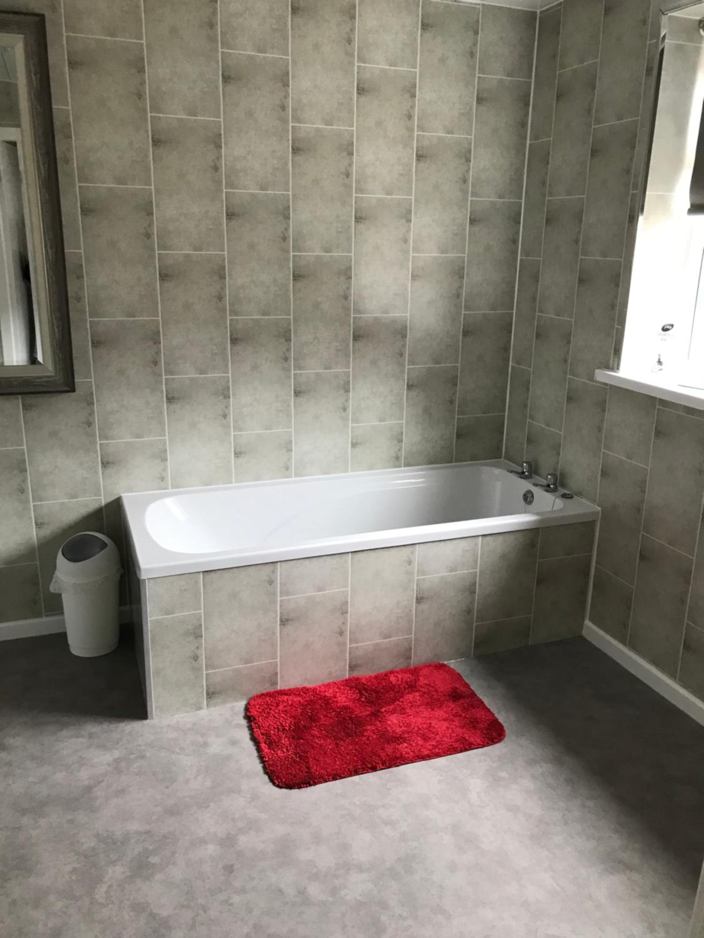 Deluxe King Suite photo 3