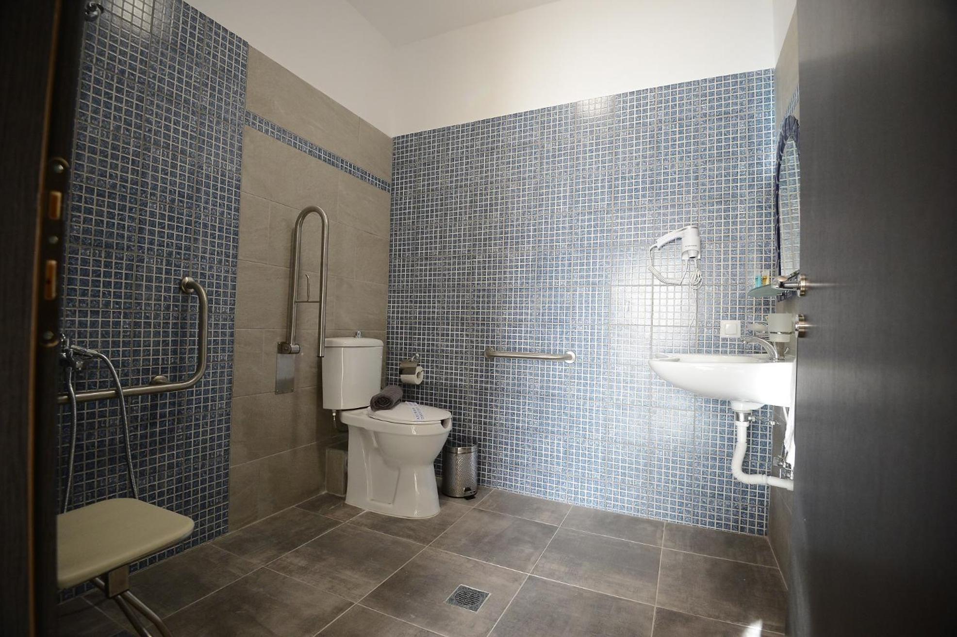 Double Room with Balcony photo 2