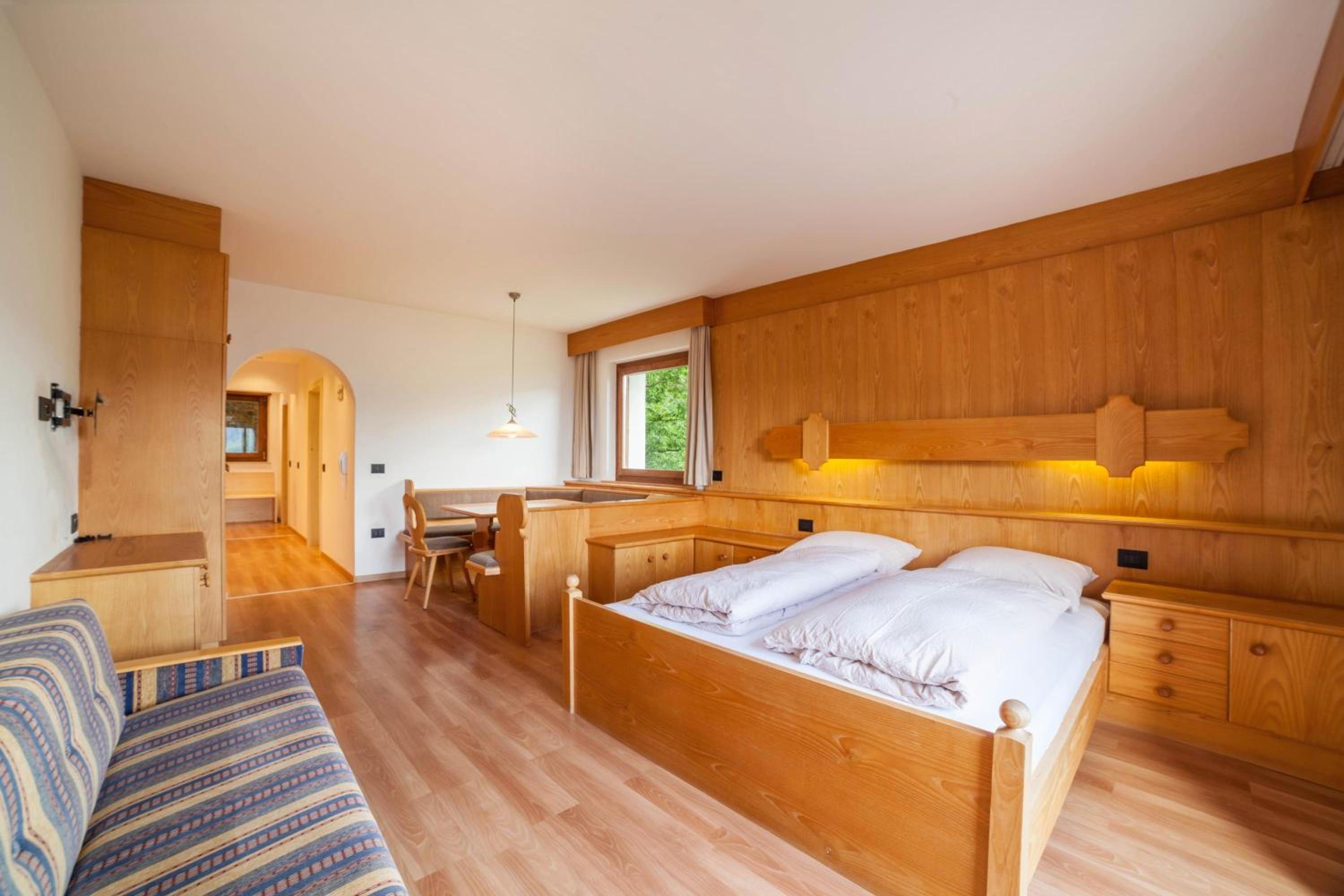 Superior One-Bedroom Apartment With Balcony