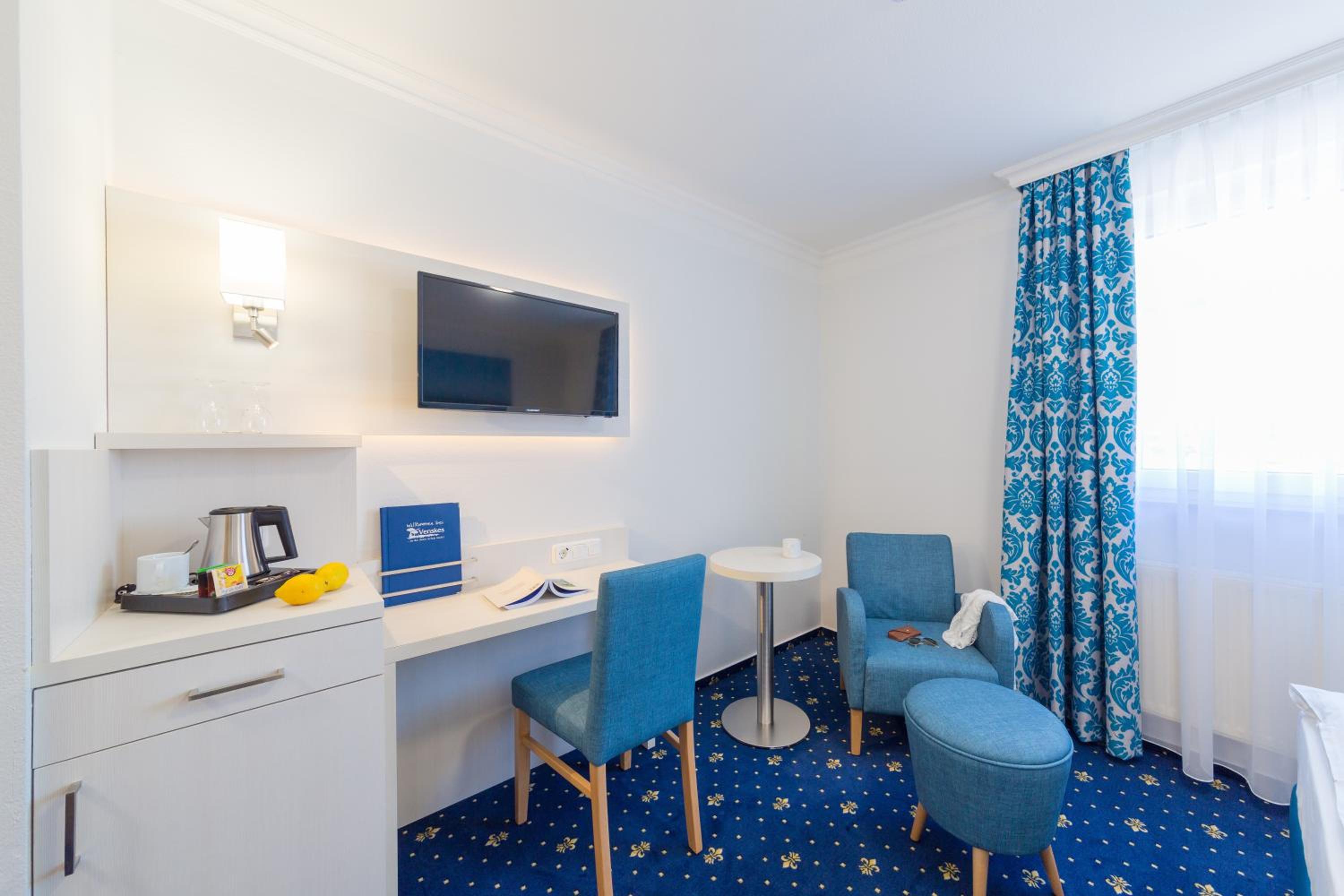 Small Double Room photo 2
