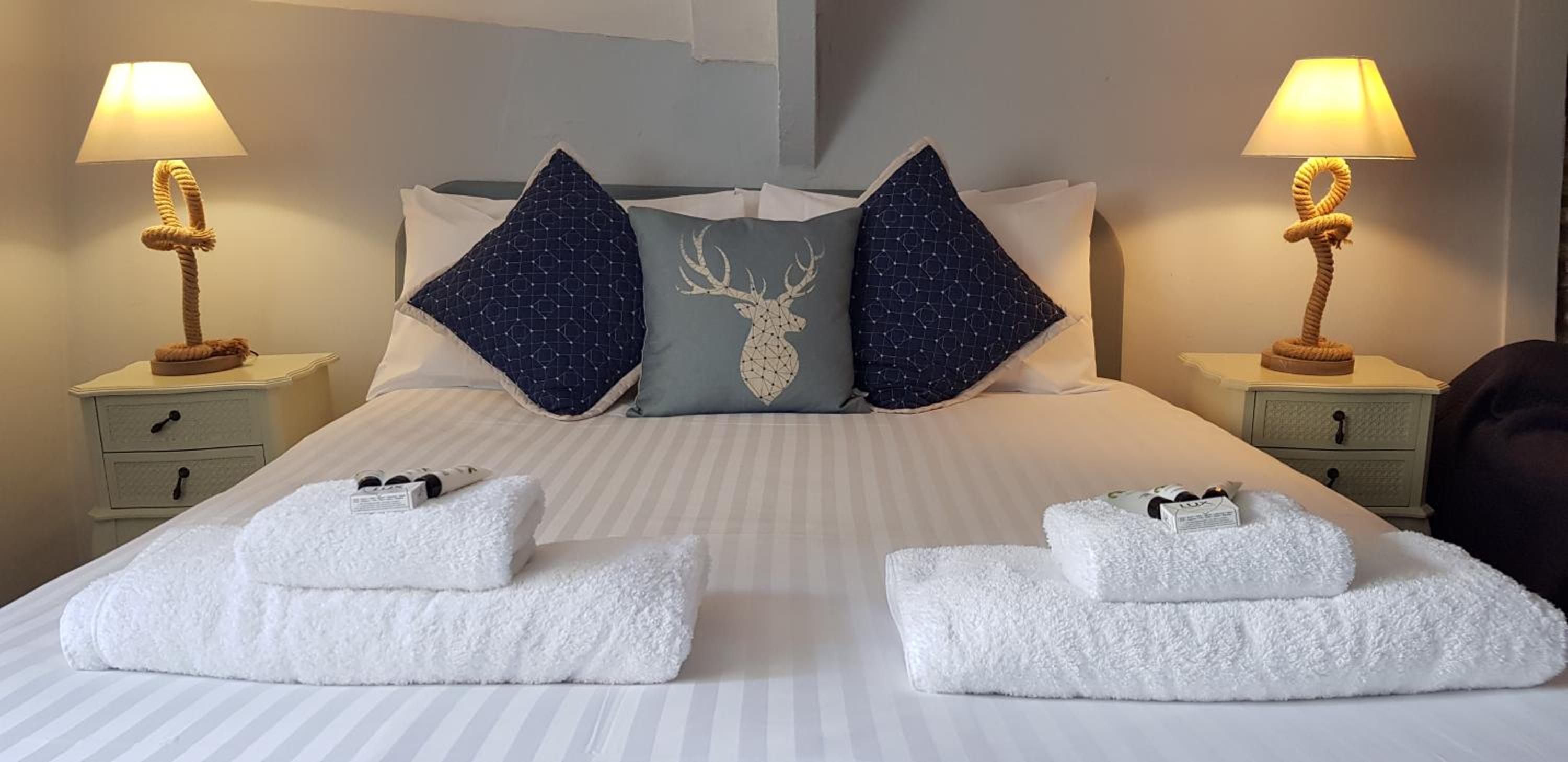 Double Room with Private Bathroom photo 1