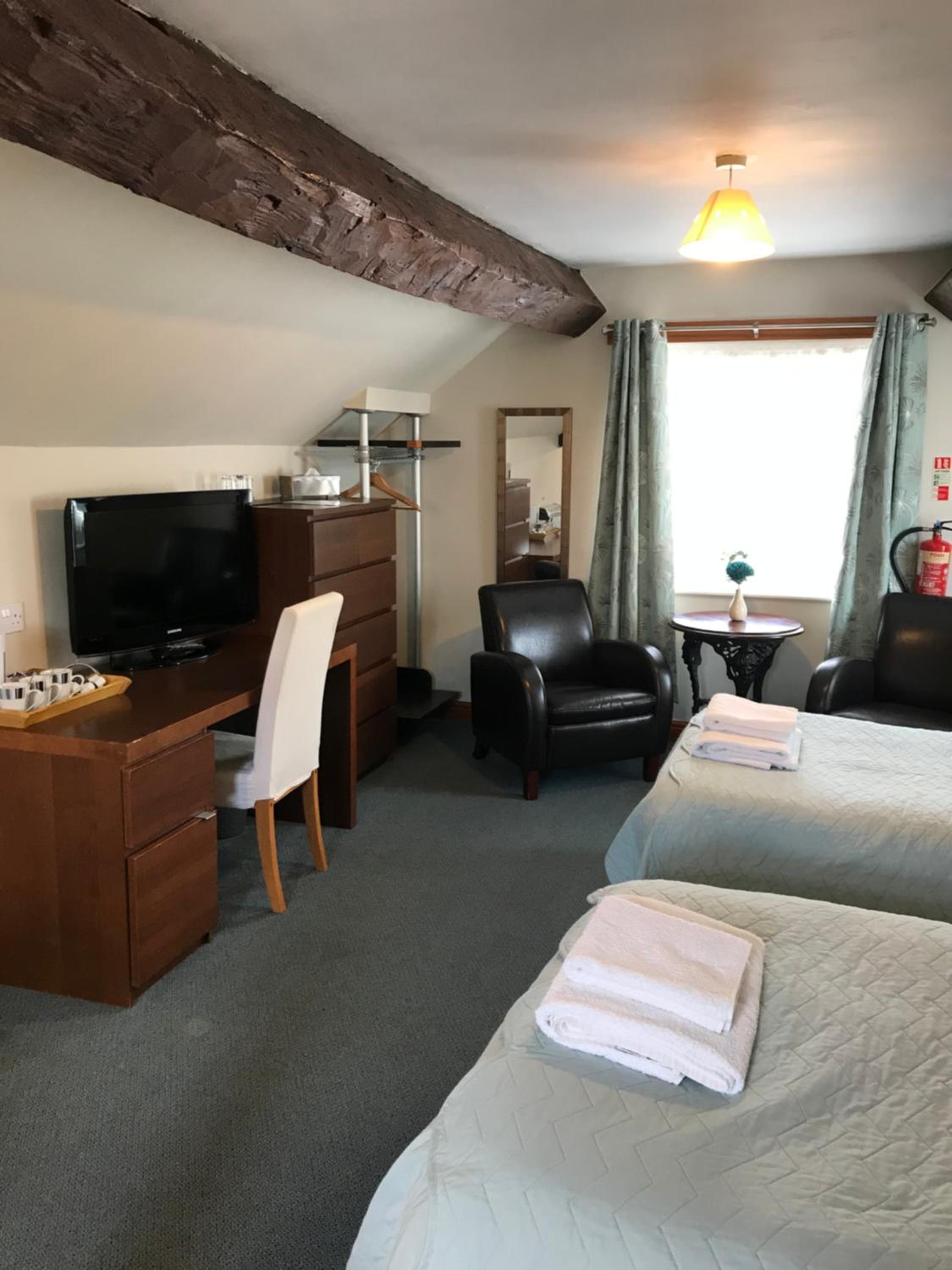Standard Triple Room photo 3
