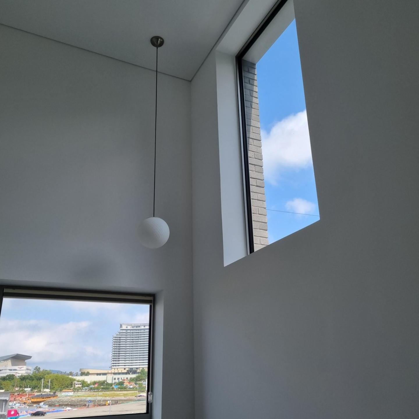 Double Room with Balcony and Sea View - Photo 3