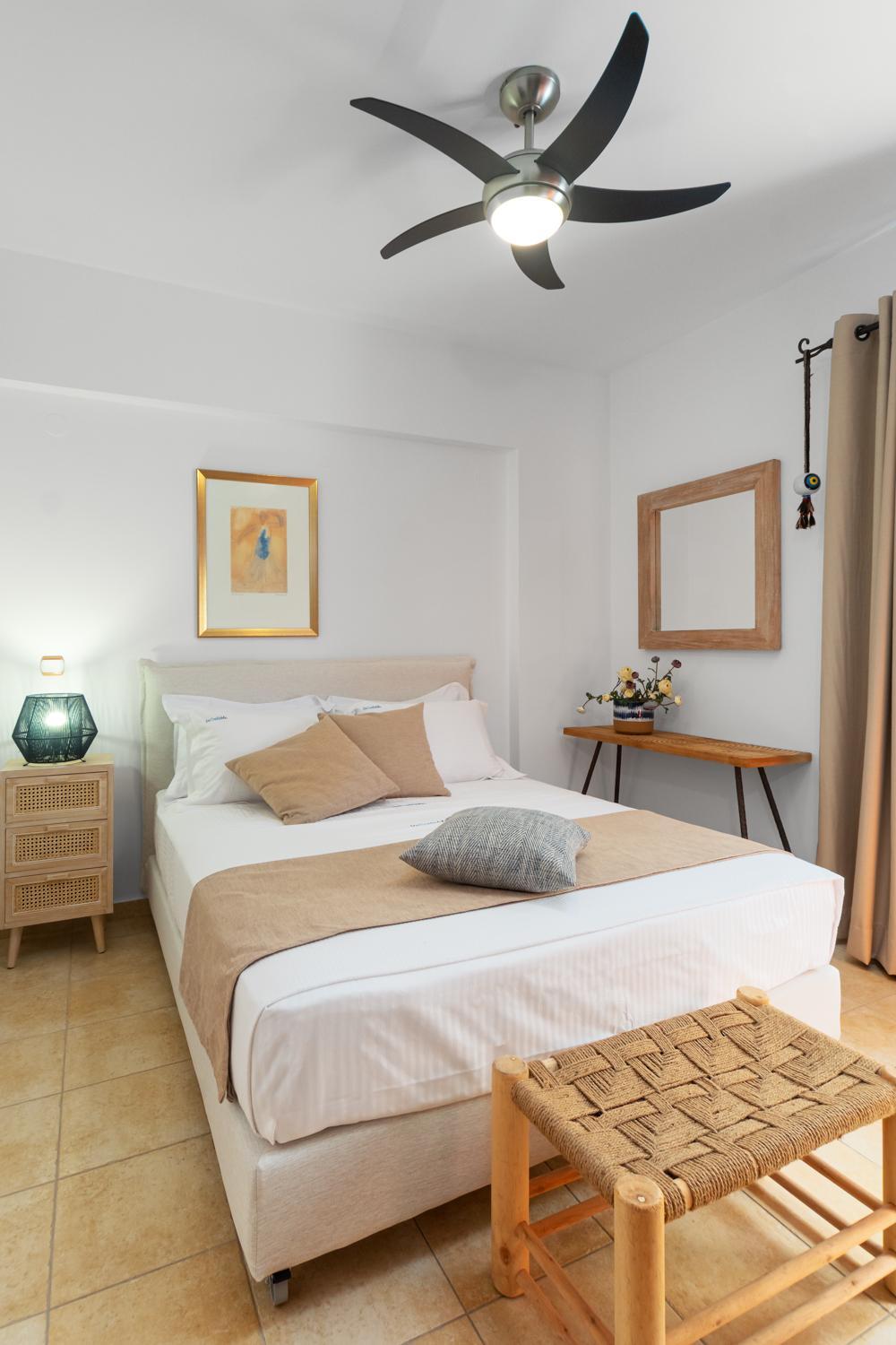 Three-Bedroom House - Photo 44