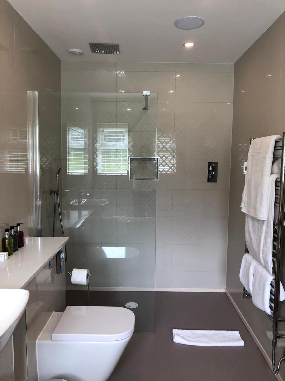 Shaldon Suite photo 2