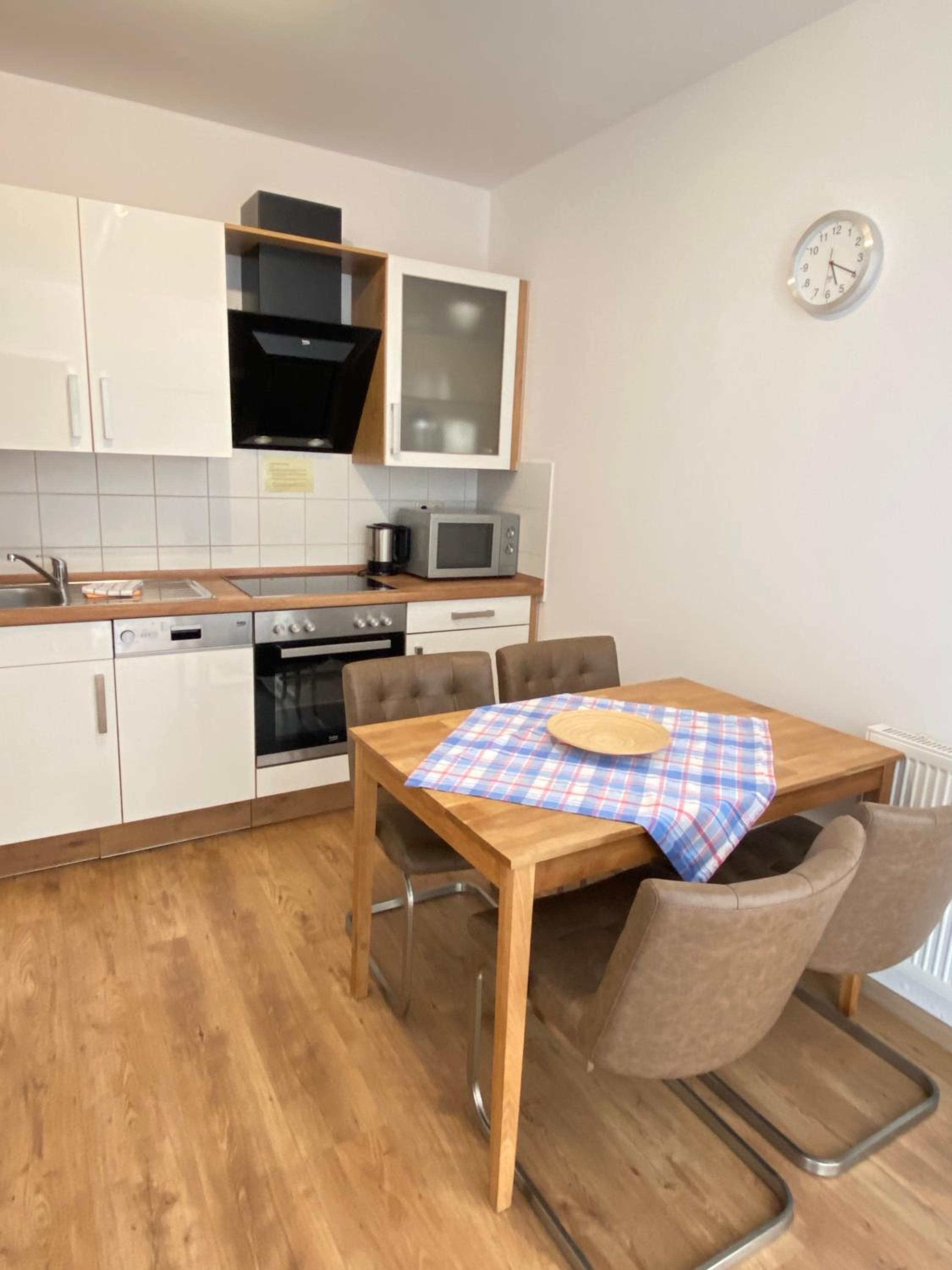 Two-Bedroom Apartment with Terrace photo 2
