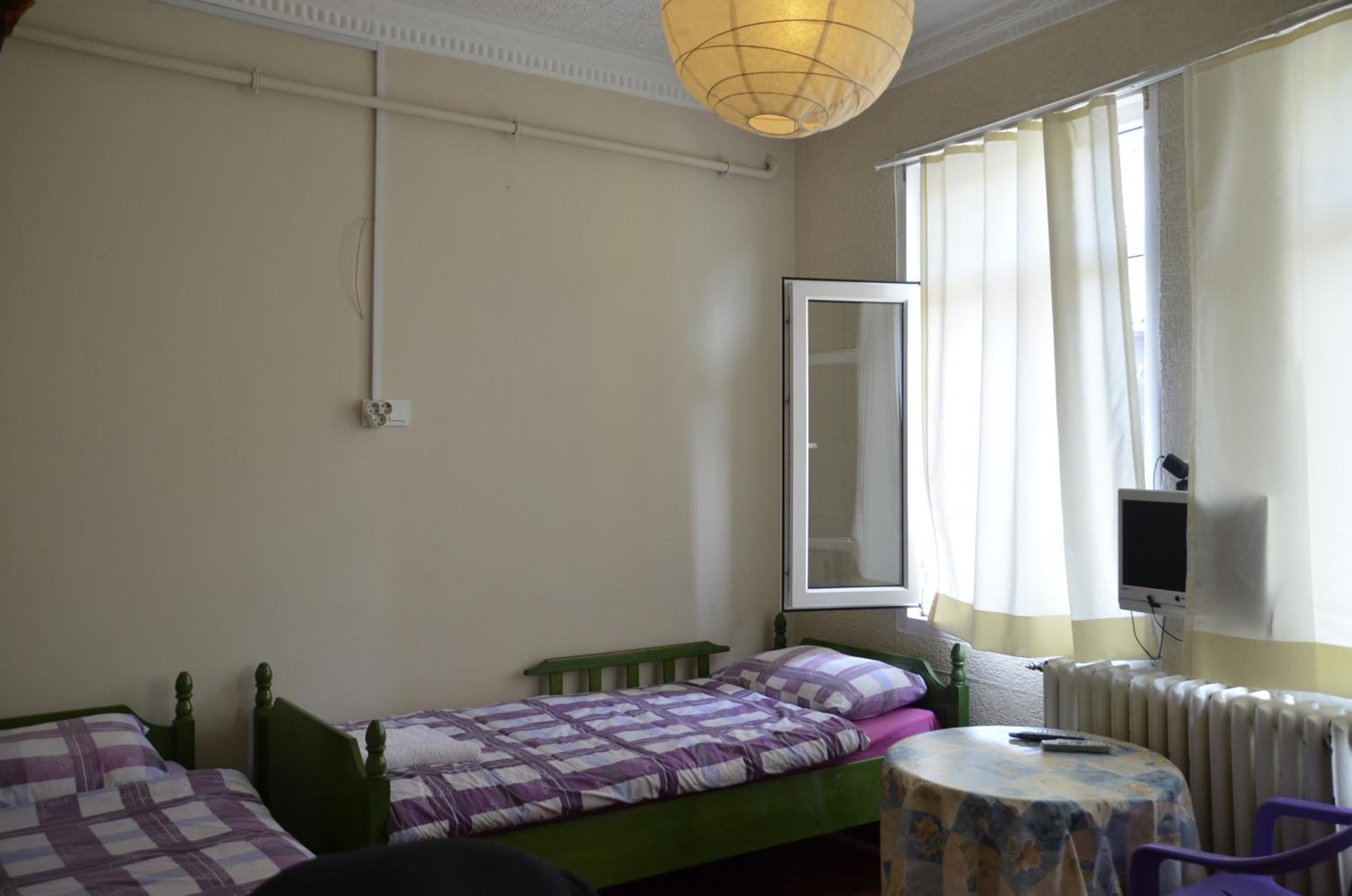 Single Bed in Mixed Dormitory Room photo 2