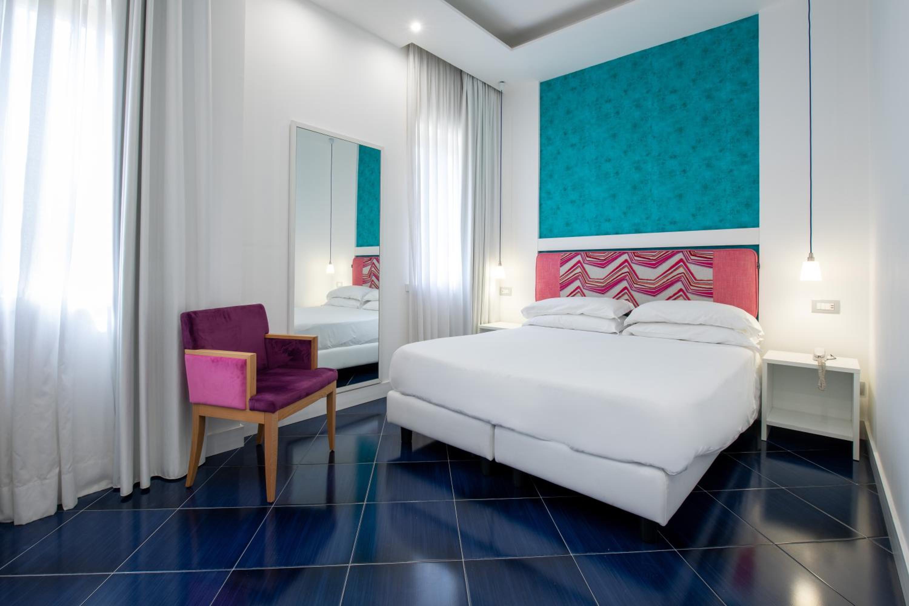 Deluxe Double or Twin Room - Photo 13