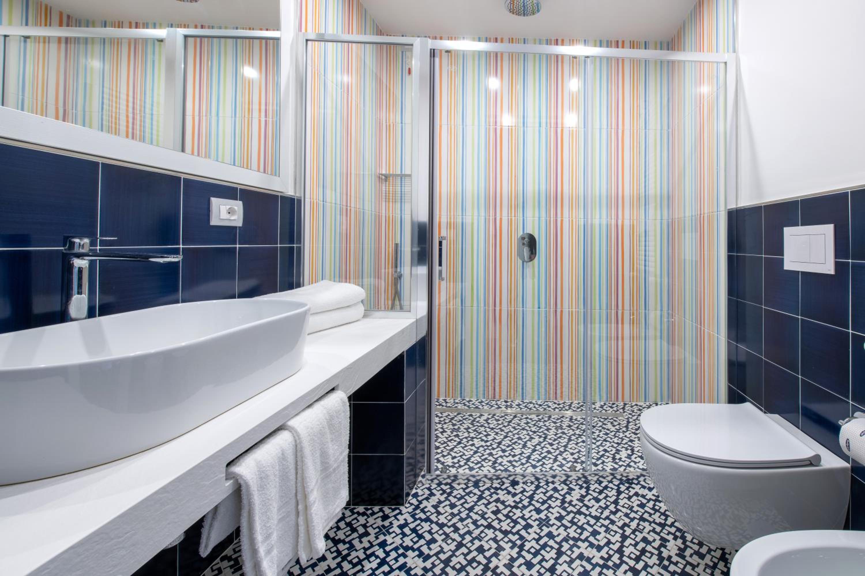 Deluxe Double or Twin Room - Photo 4