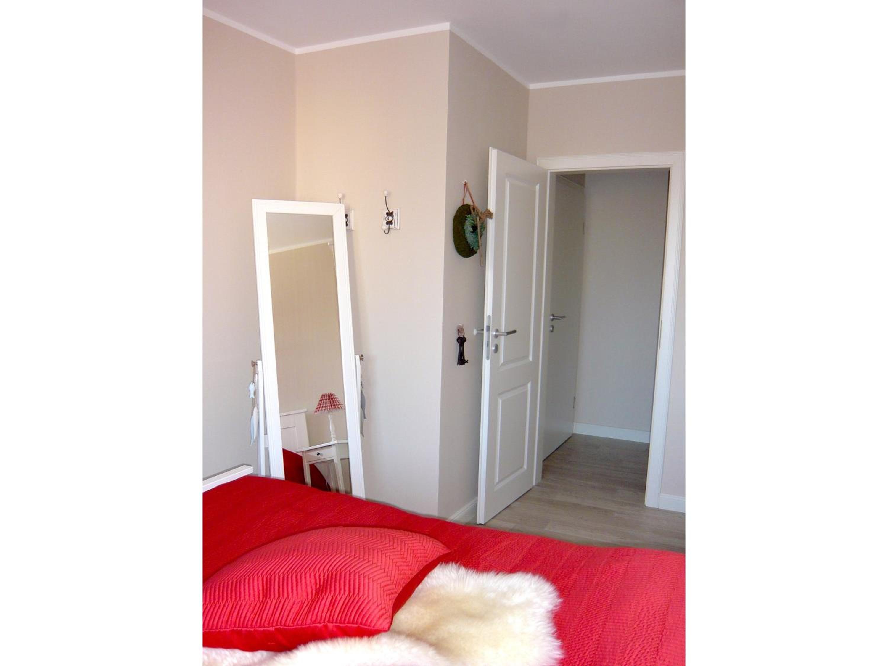 Apartment with Balcony photo 3