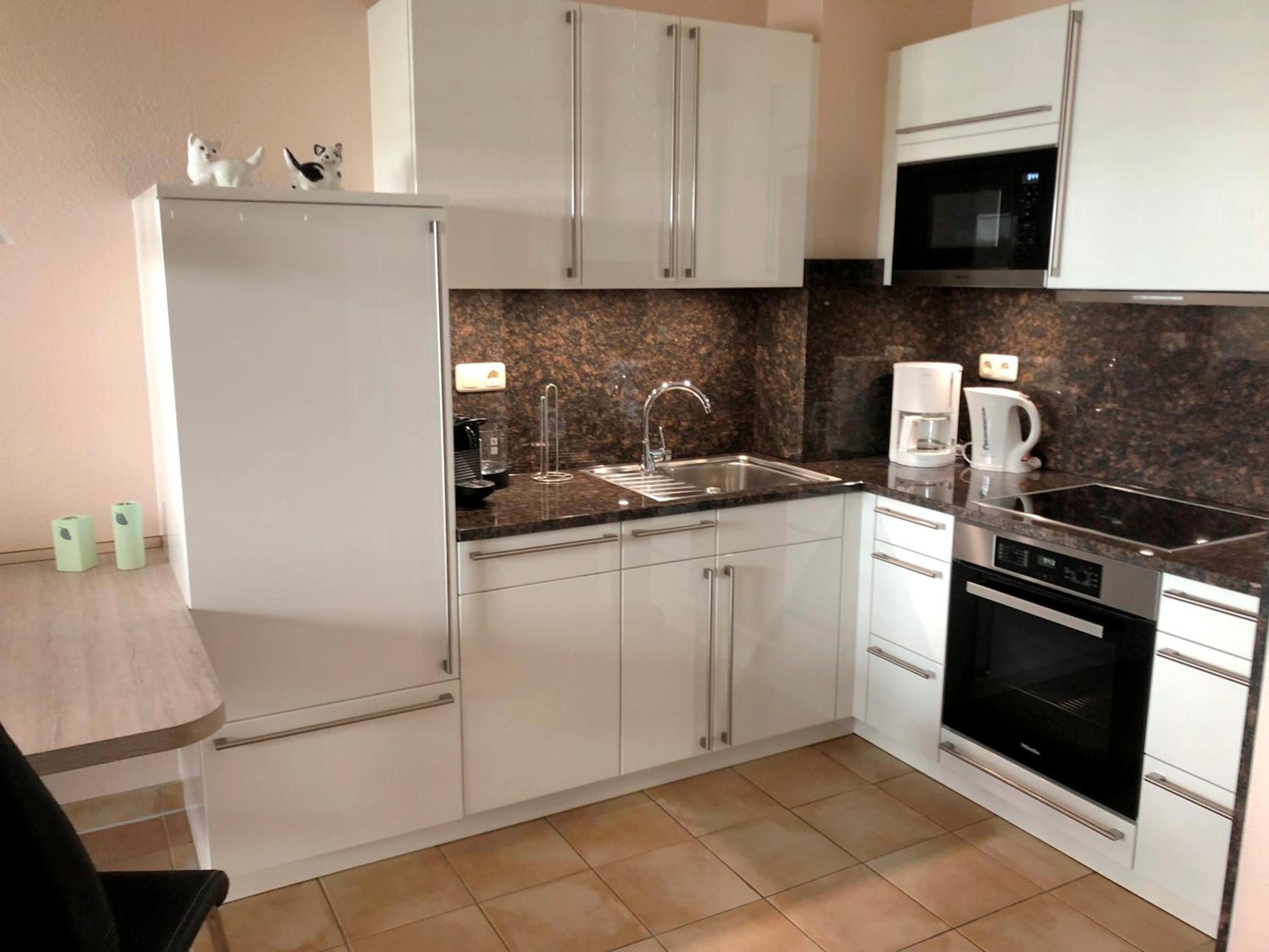 Apartment with Terrace photo 2