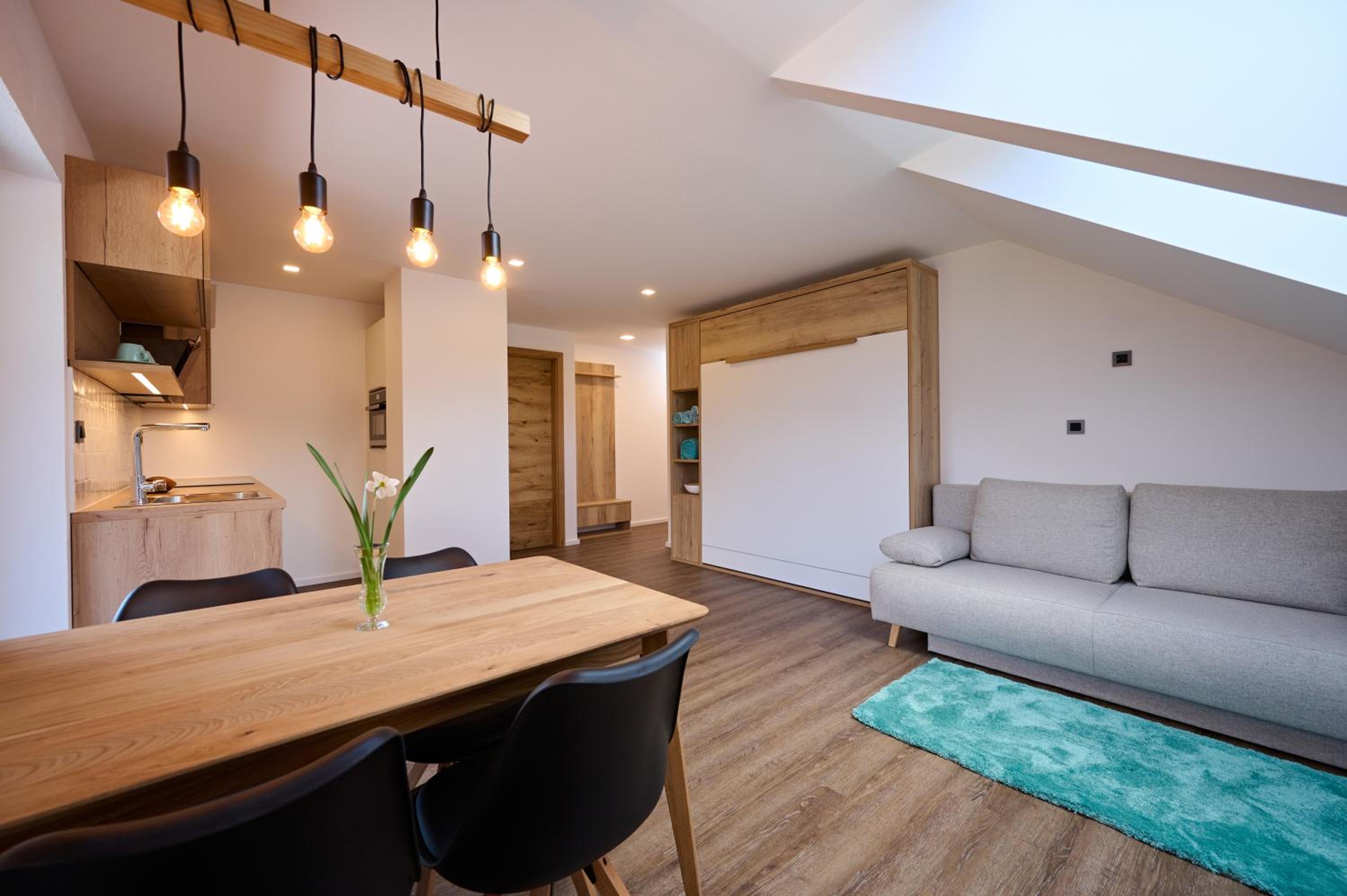 Apartment photo 2