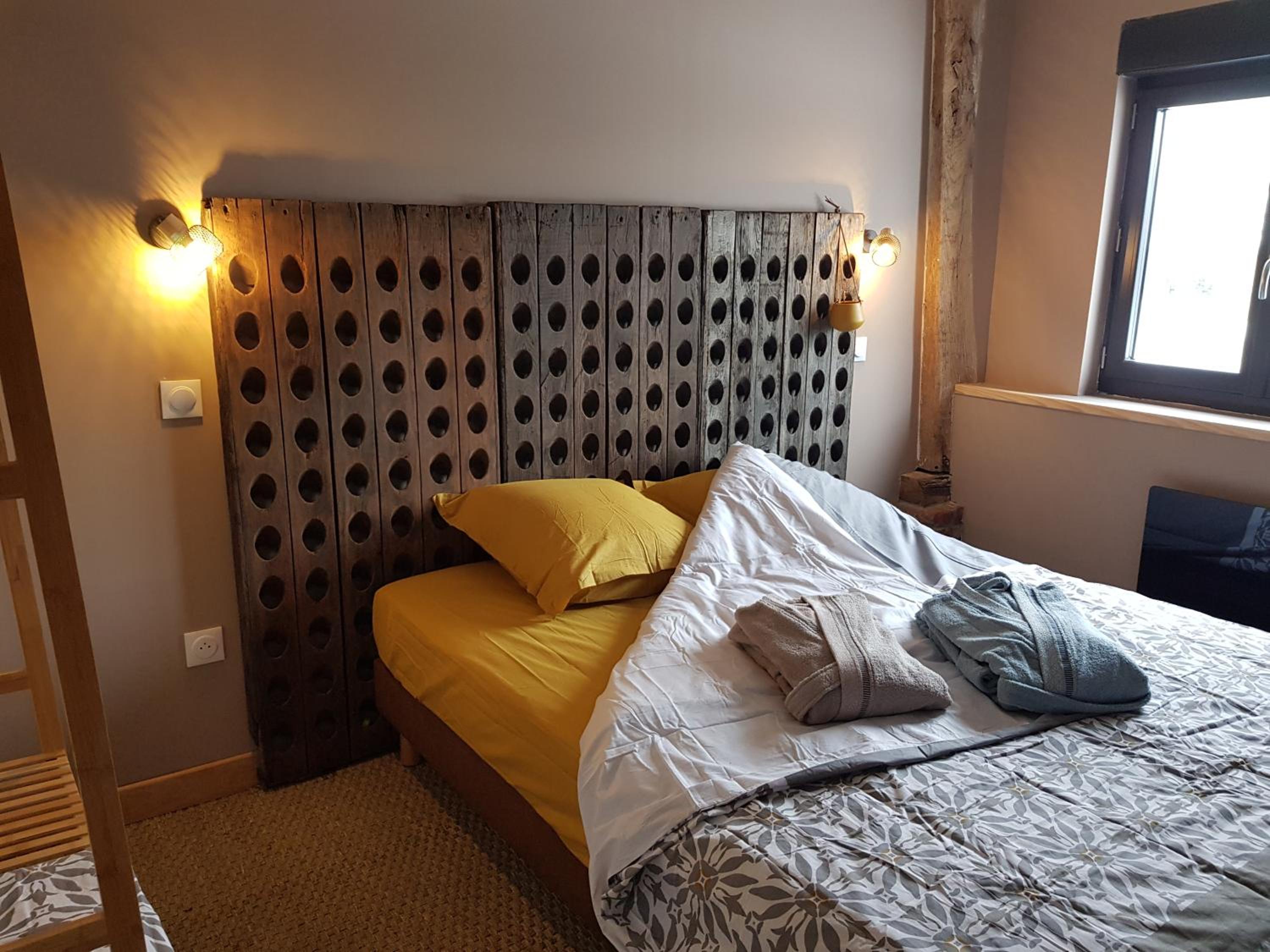 One-Bedroom House - Photo 9