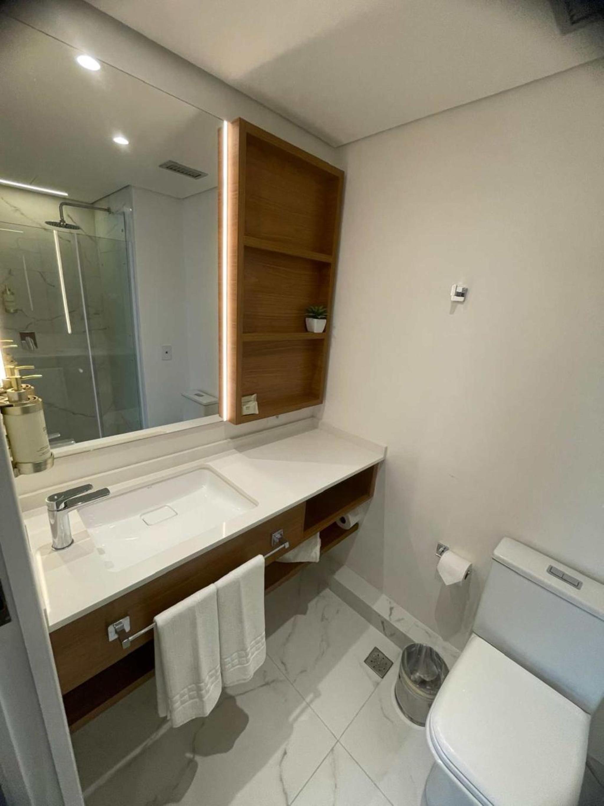 Business Room with Twin Beds