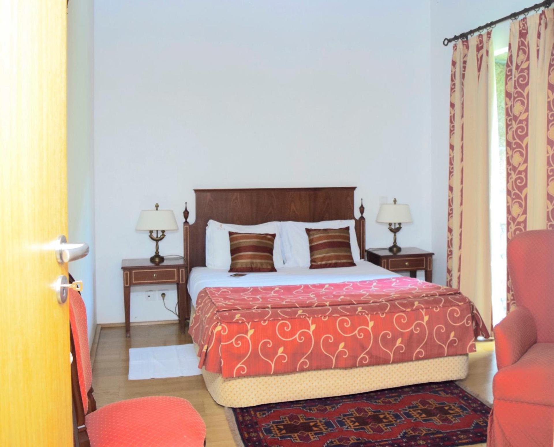 Suite with Mountain View photo 2
