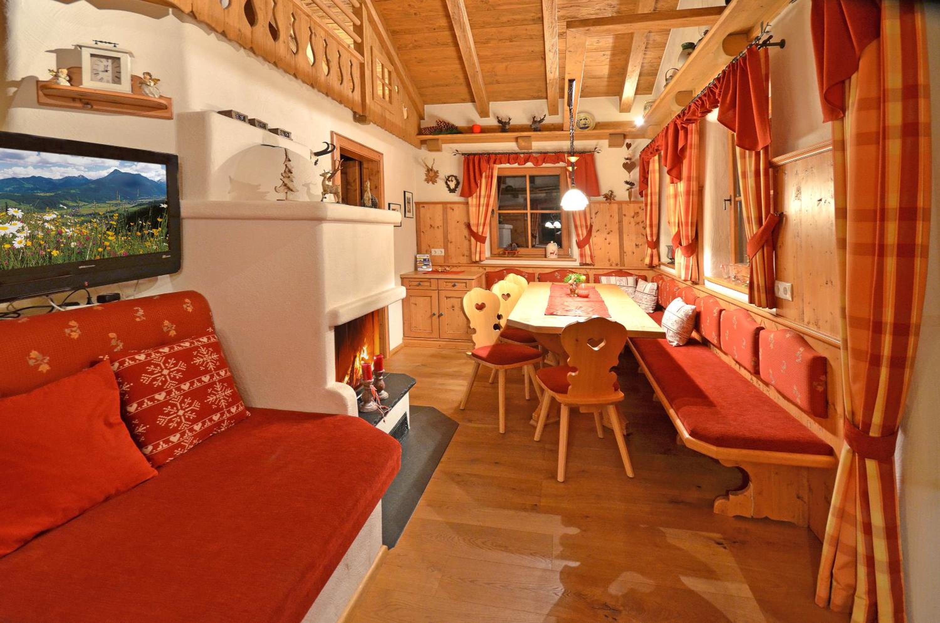 Chalet (8 Adults)