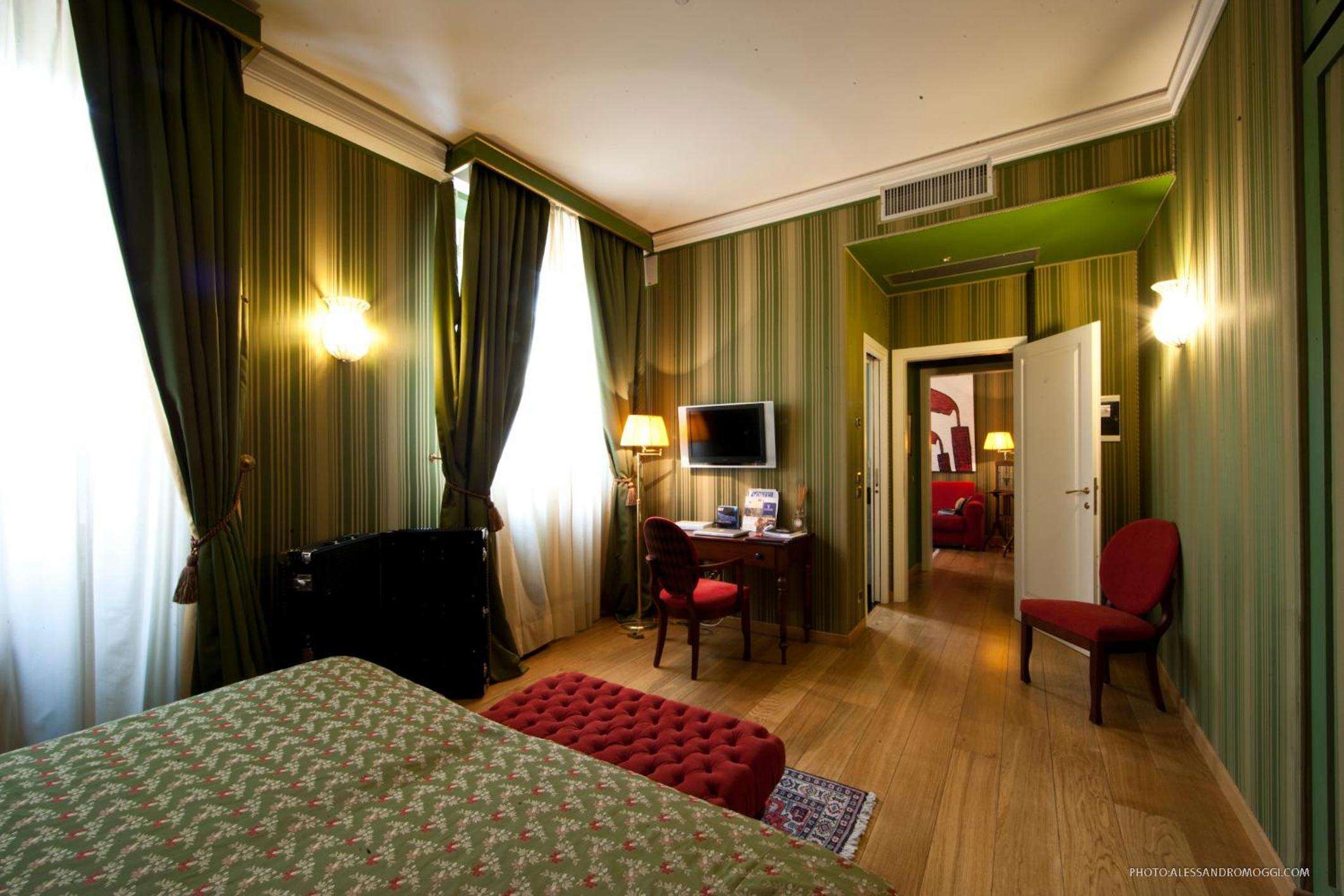 Suite - Photo 4