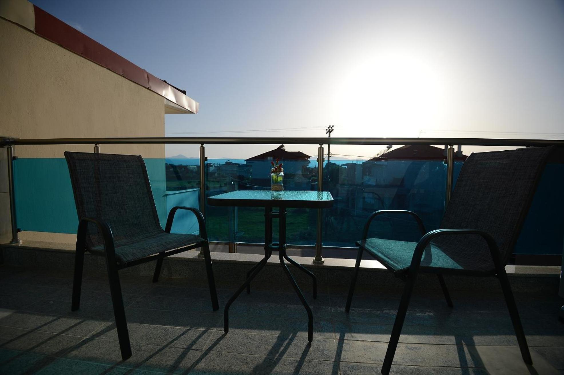 Double Room with Balcony photo 3