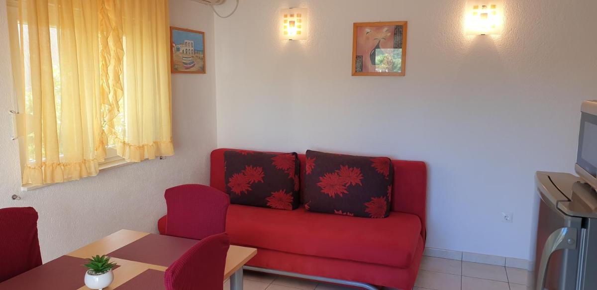 Apartment with Sea View photo 2