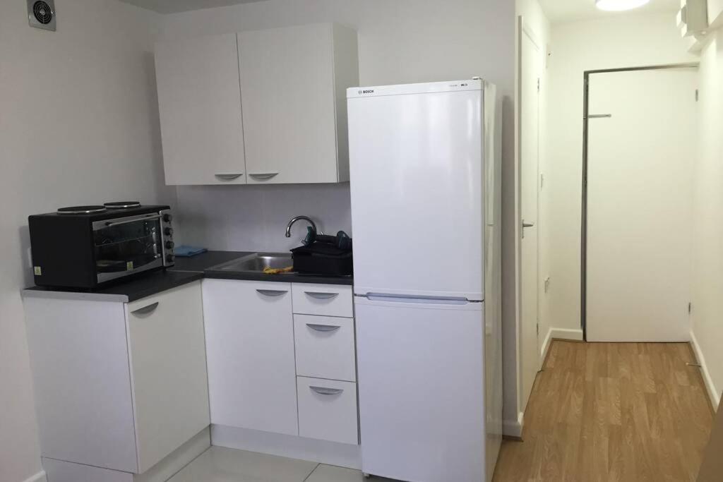 Two-Bedroom Apartment photo 2
