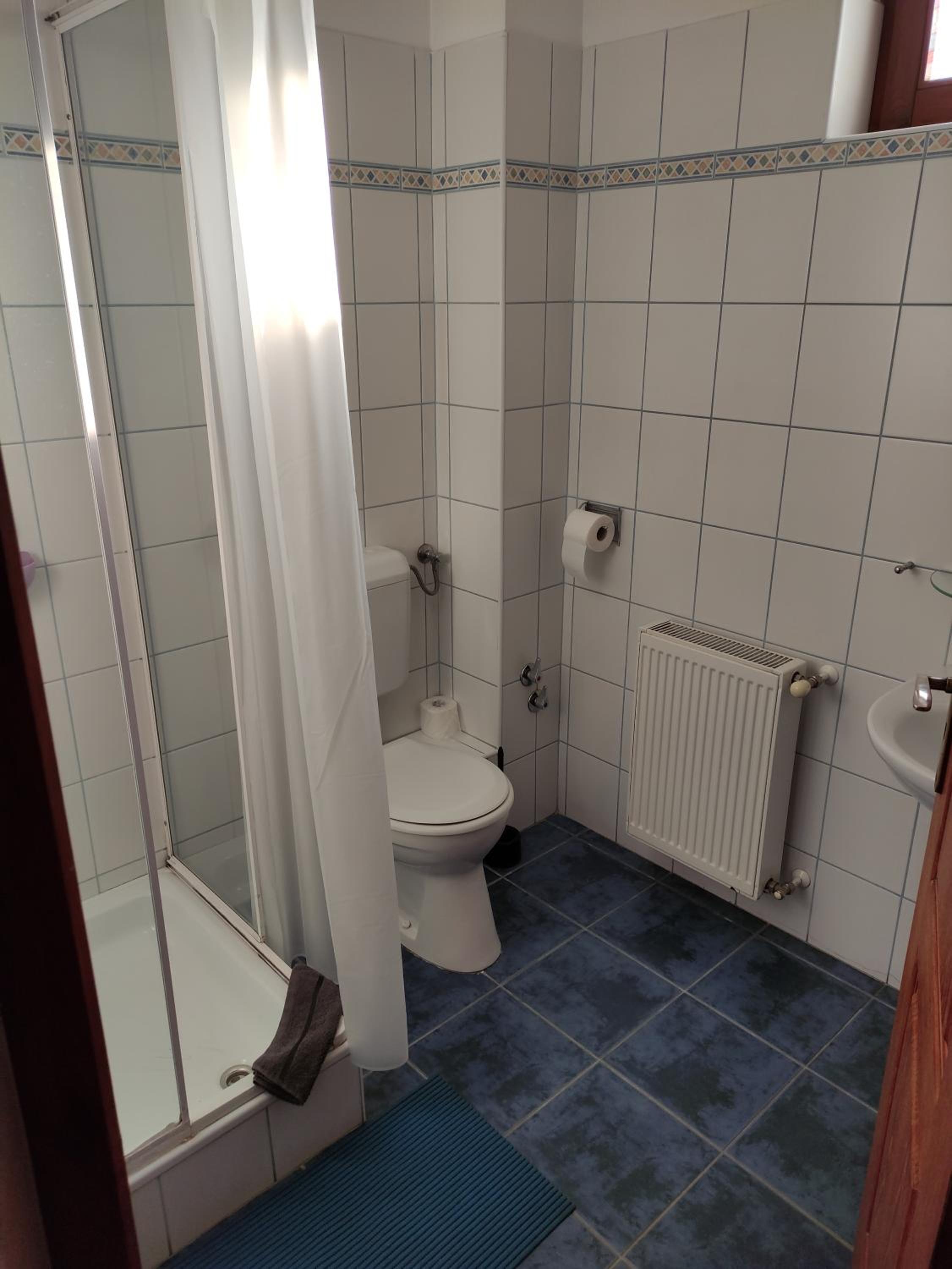Apartment with Balcony photo 2