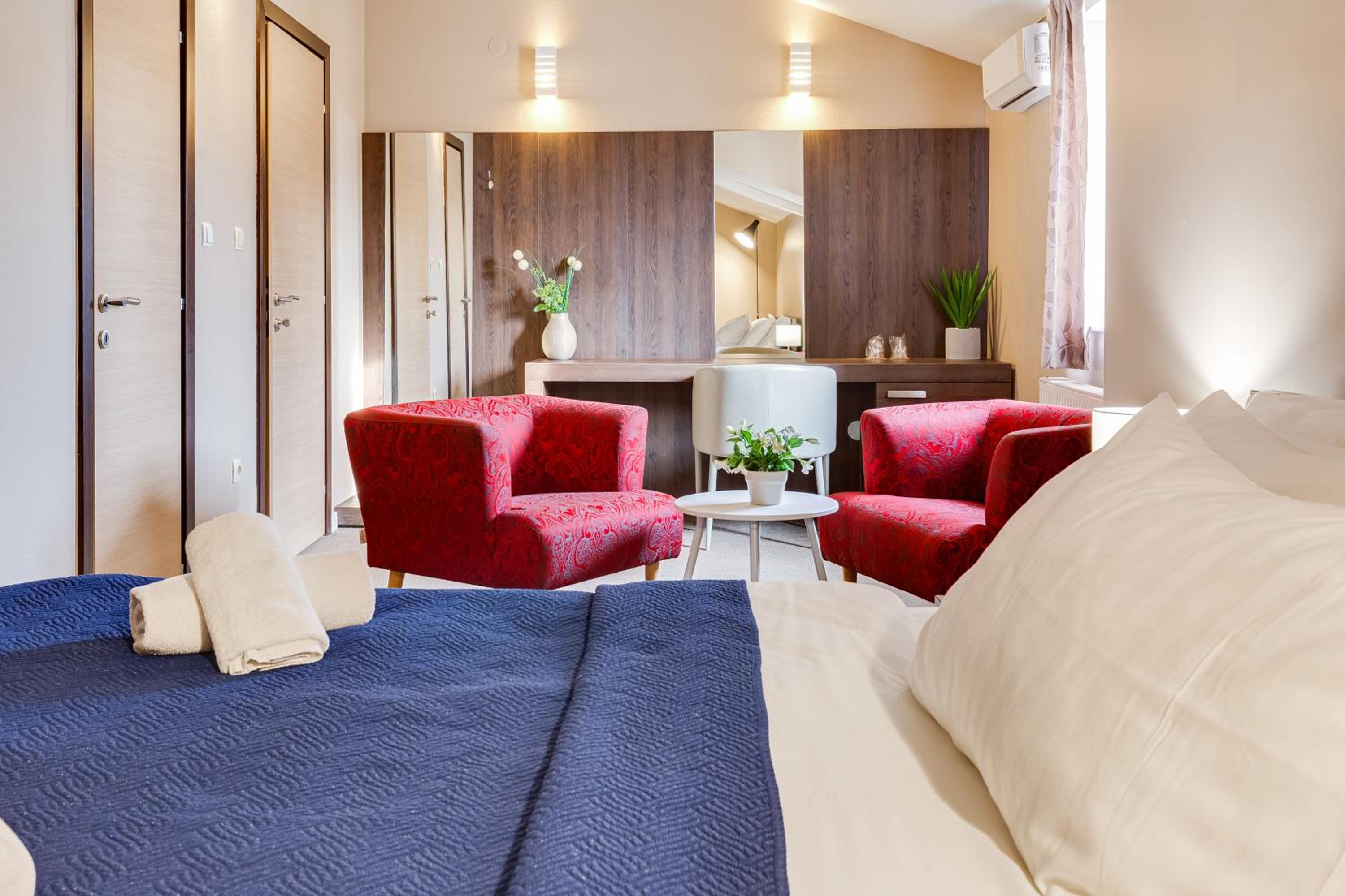 Double Room photo 3