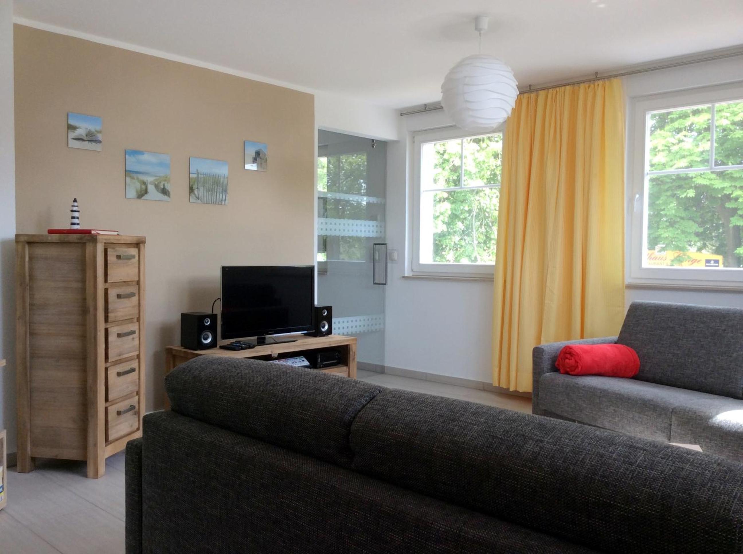 Apartment with Balcony photo 1