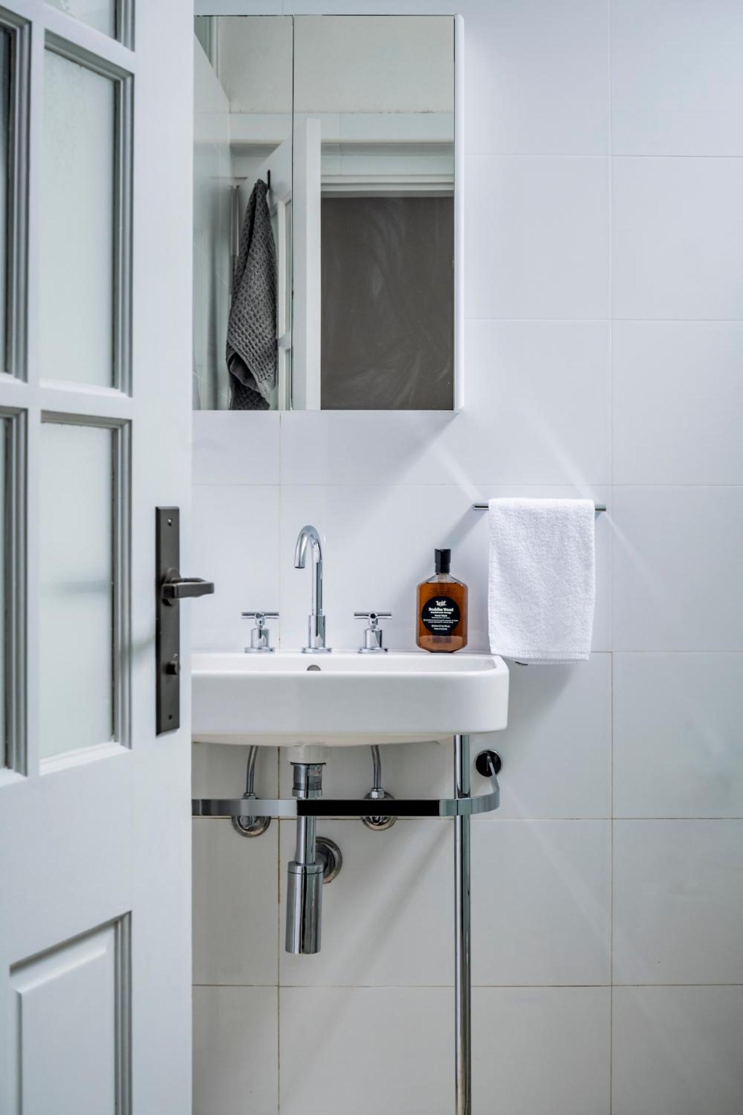 Bondi Suite photo 2
