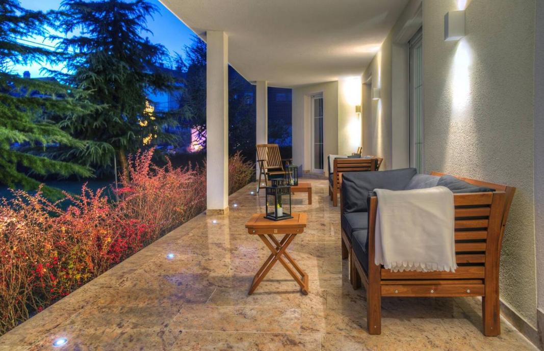 Two-Bedroom Apartment with Terrace photo 2