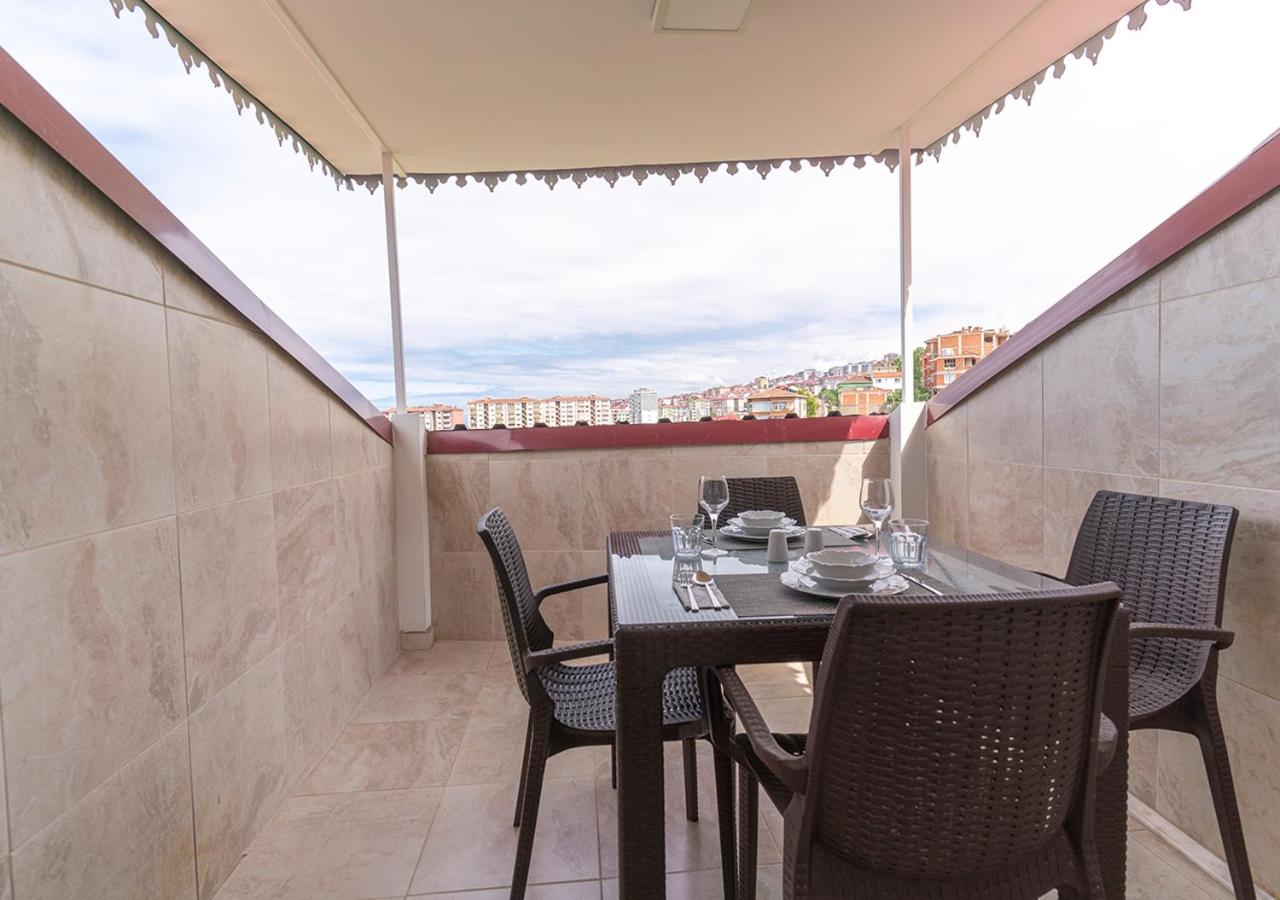 Apartment with Sea View - Photo 2
