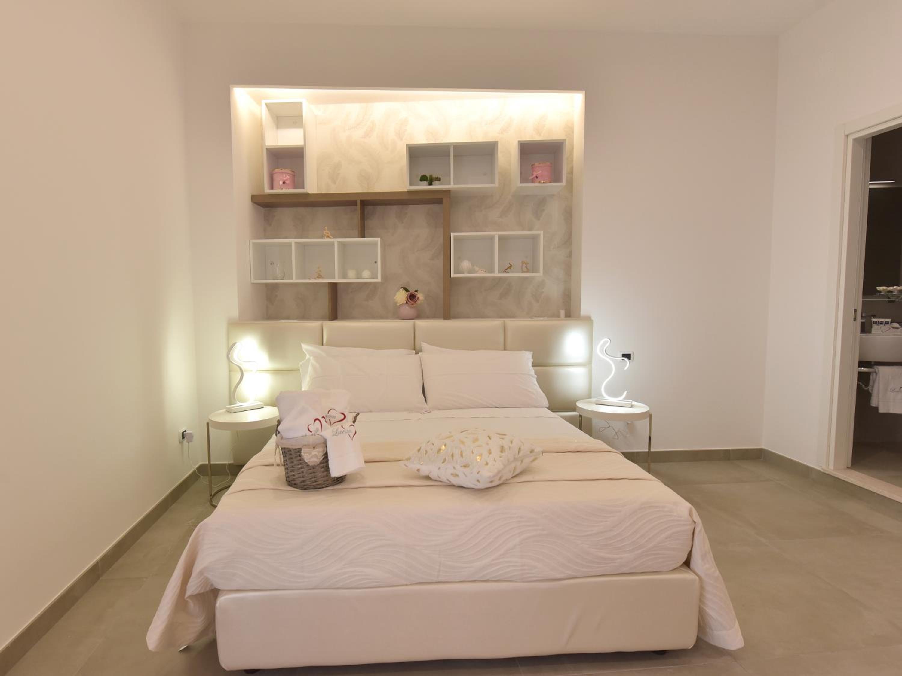 Superior Quadruple Room - Photo 30
