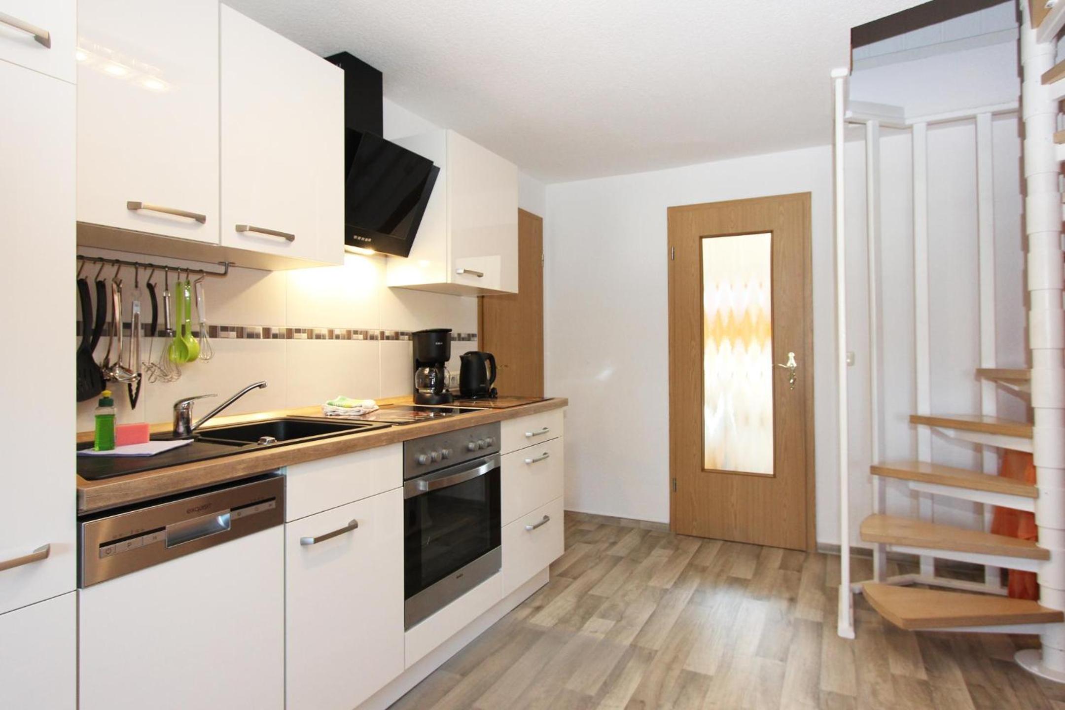 Apartment with Terrace photo 2