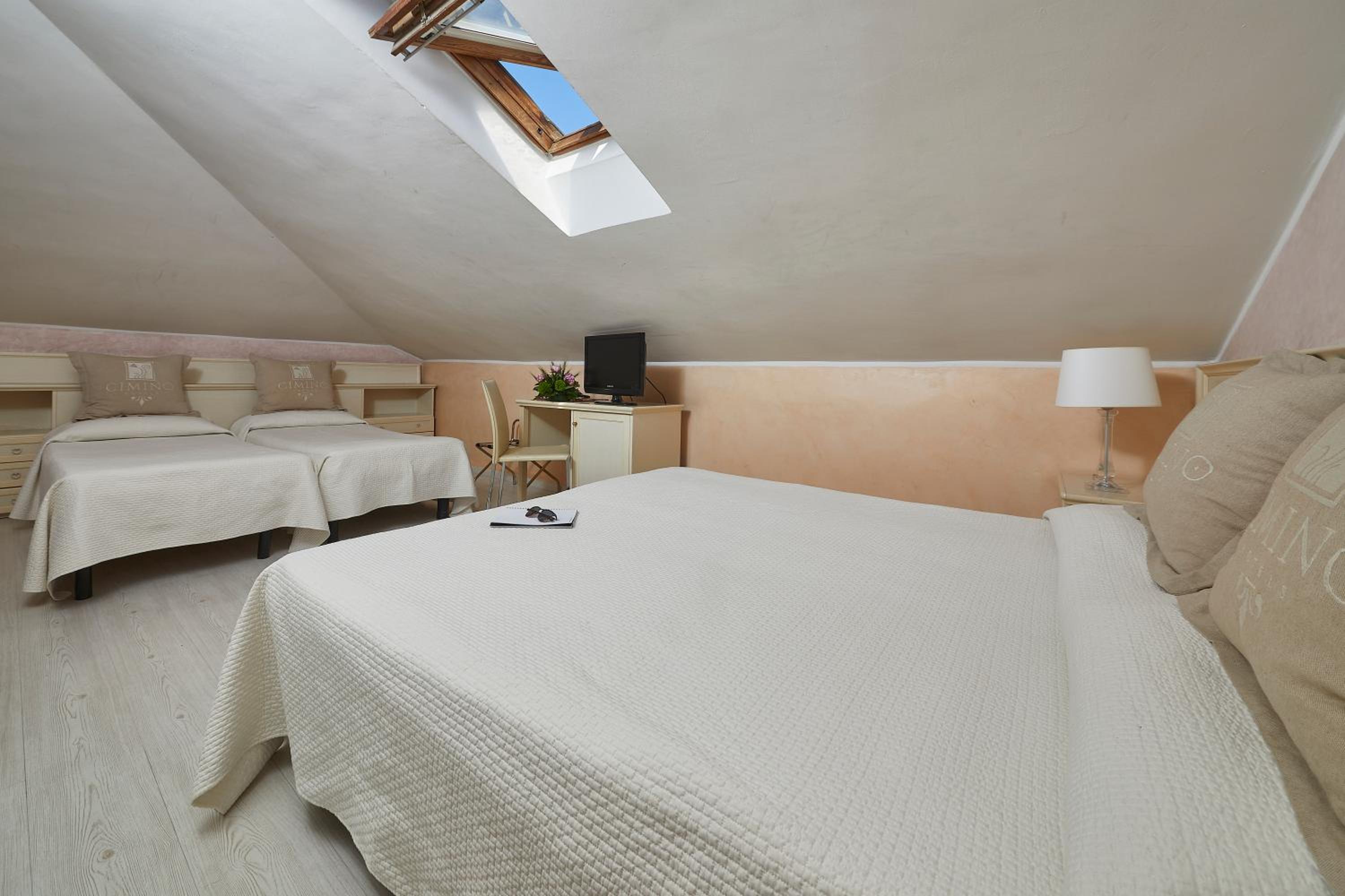 Economy Triple Room