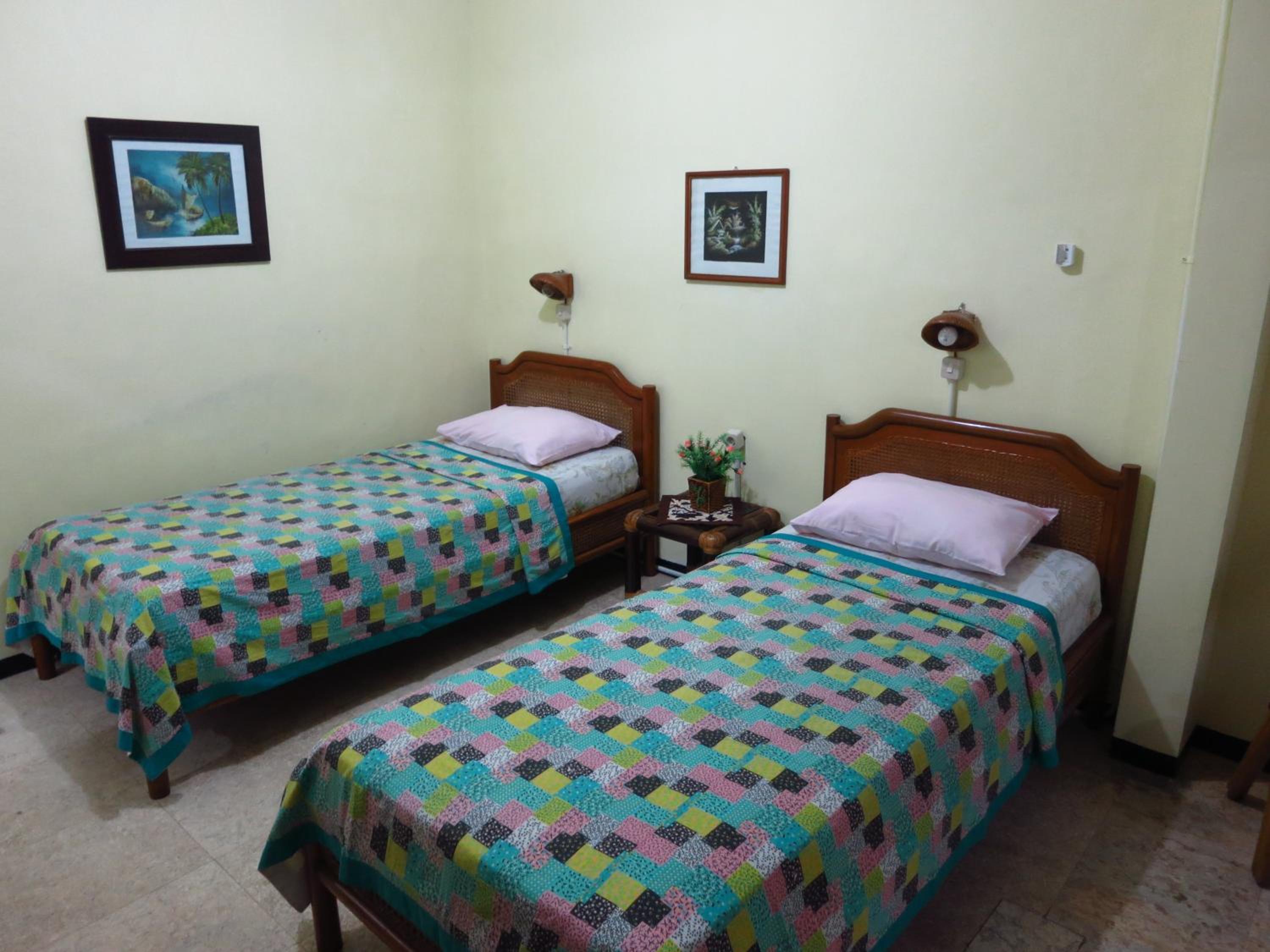 Standard Double or Twin Room - Photo 7
