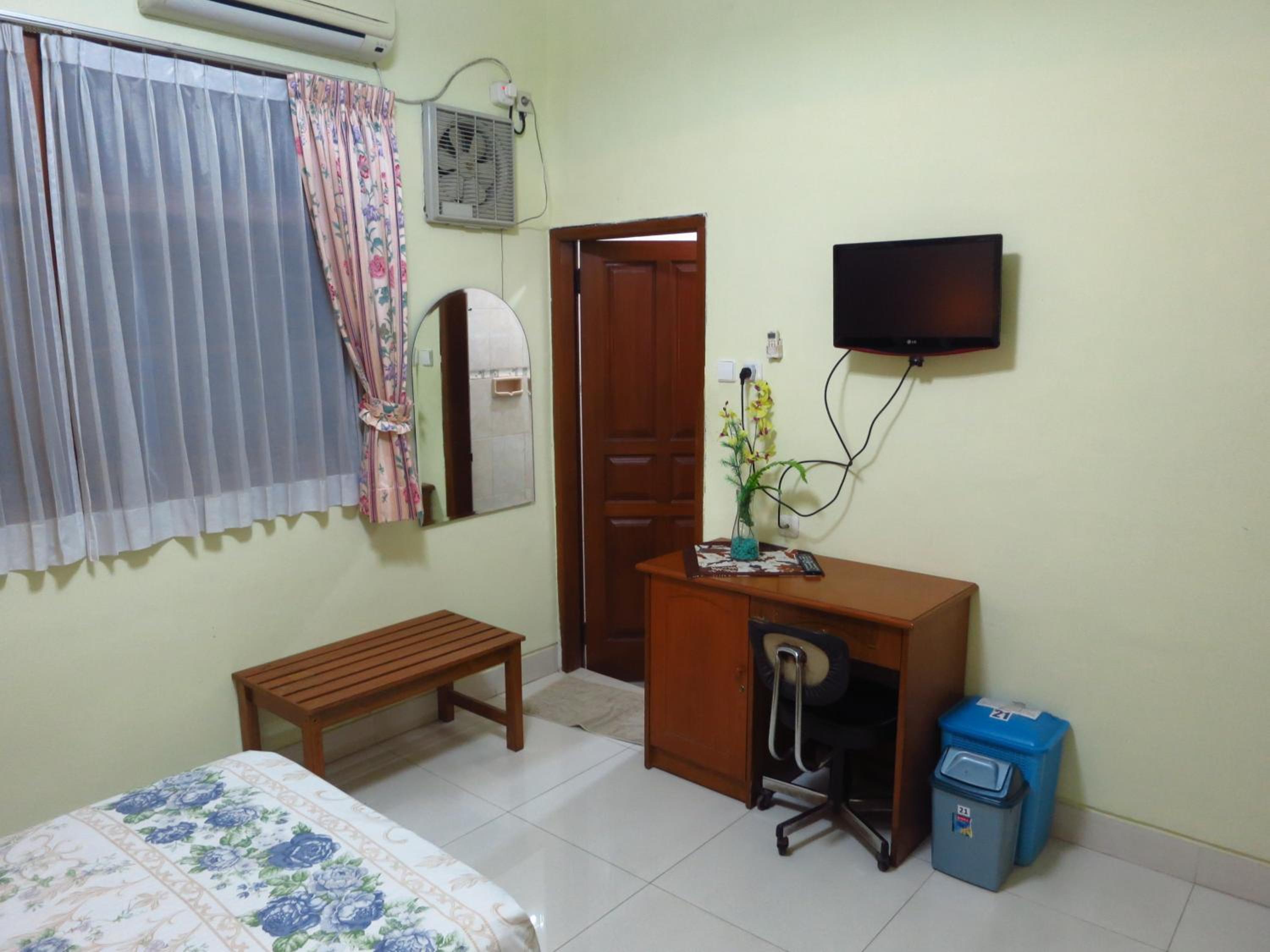 Standard Double or Twin Room - Photo 2