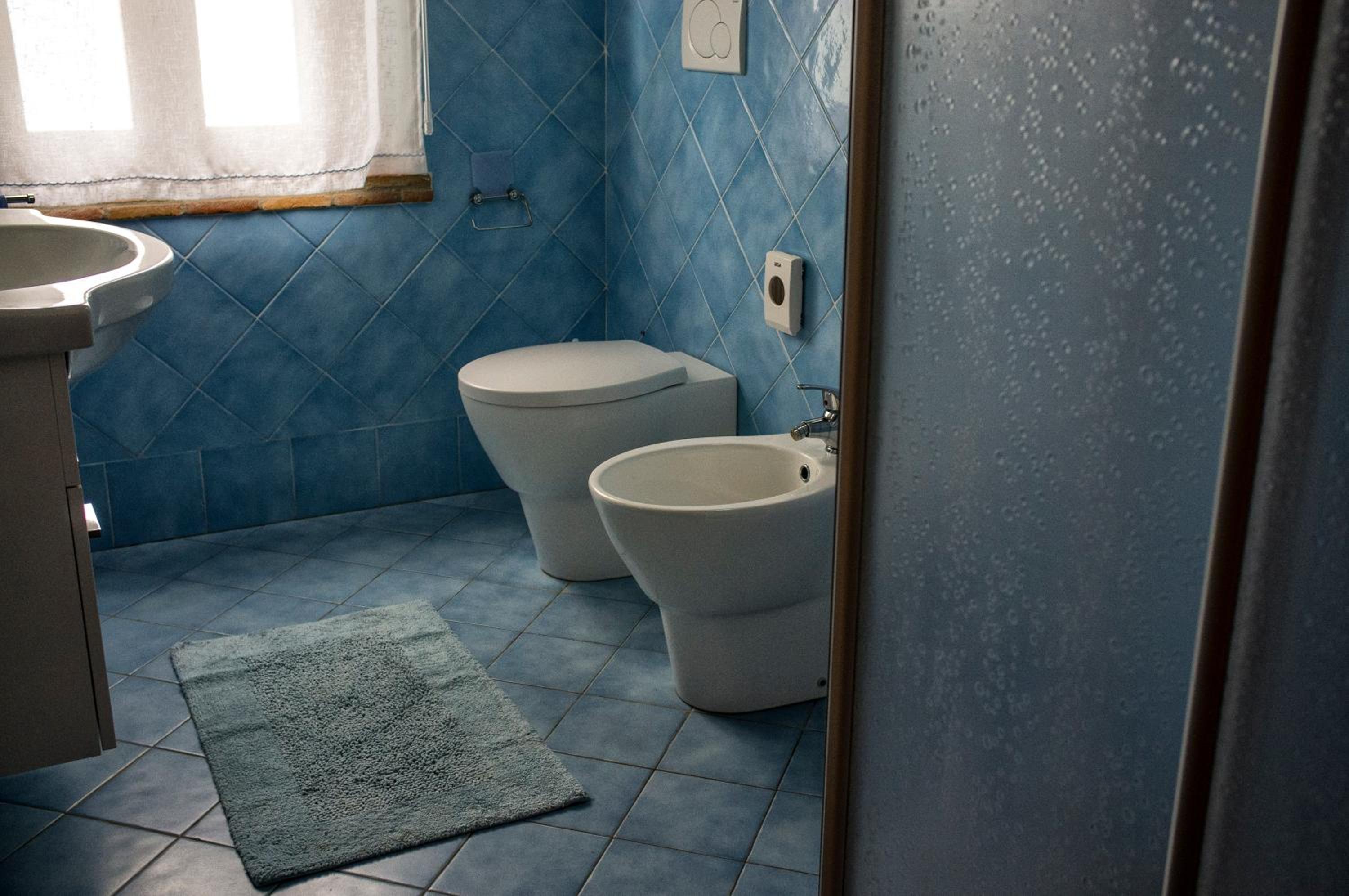 Economy Double Room - Photo 7