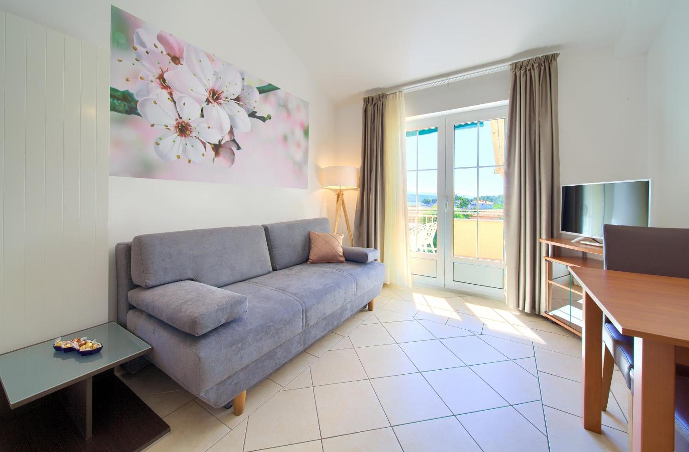 Apartment with Sea View