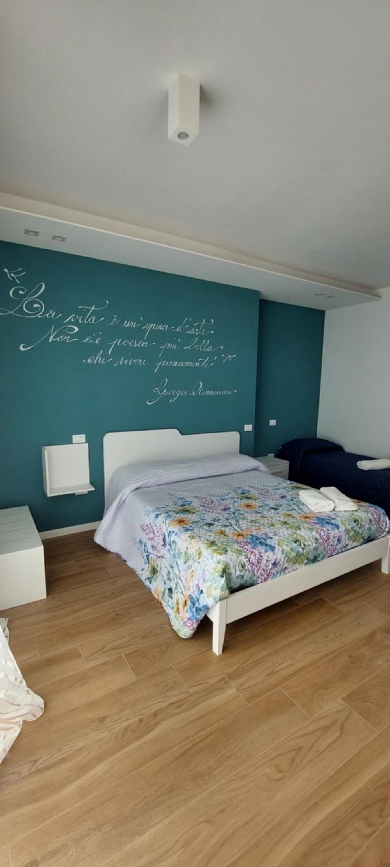 Double or Twin Room - Photo 7