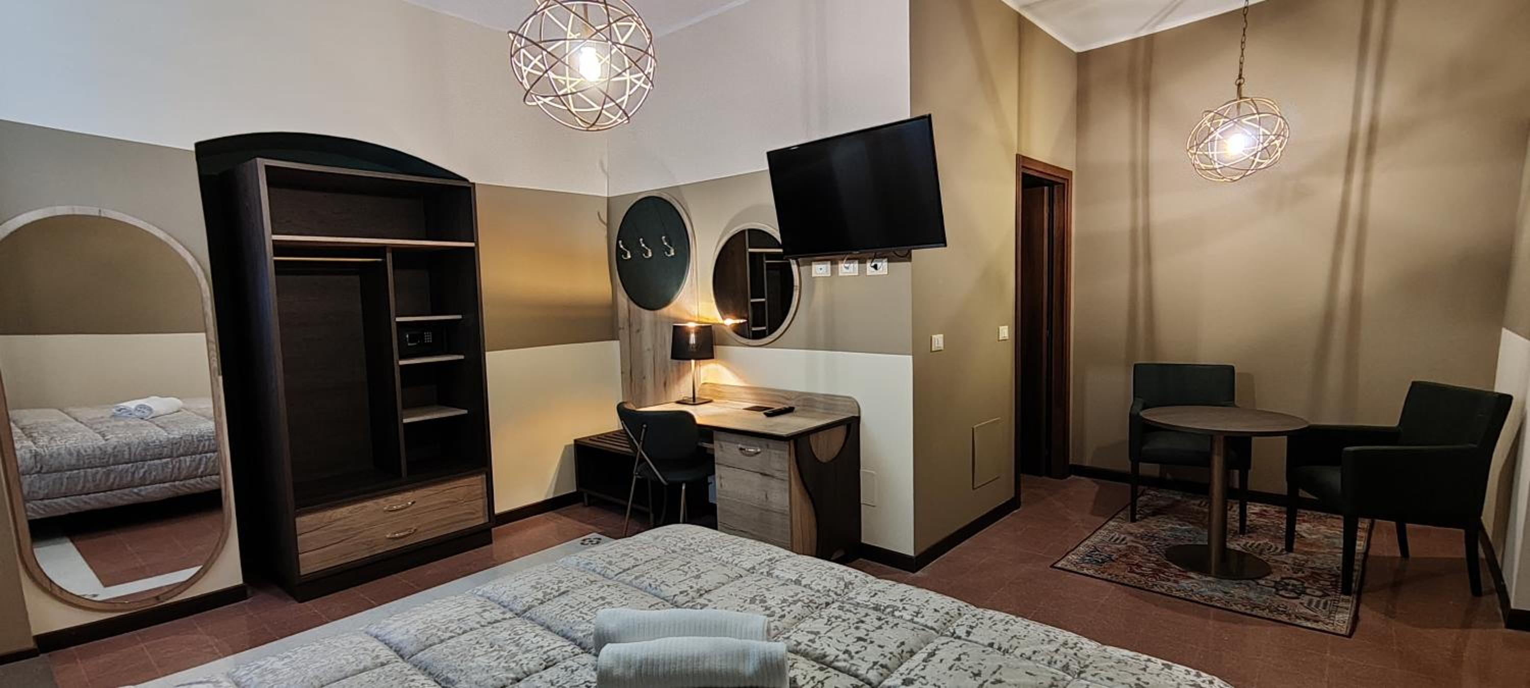Deluxe Double Room photo 2