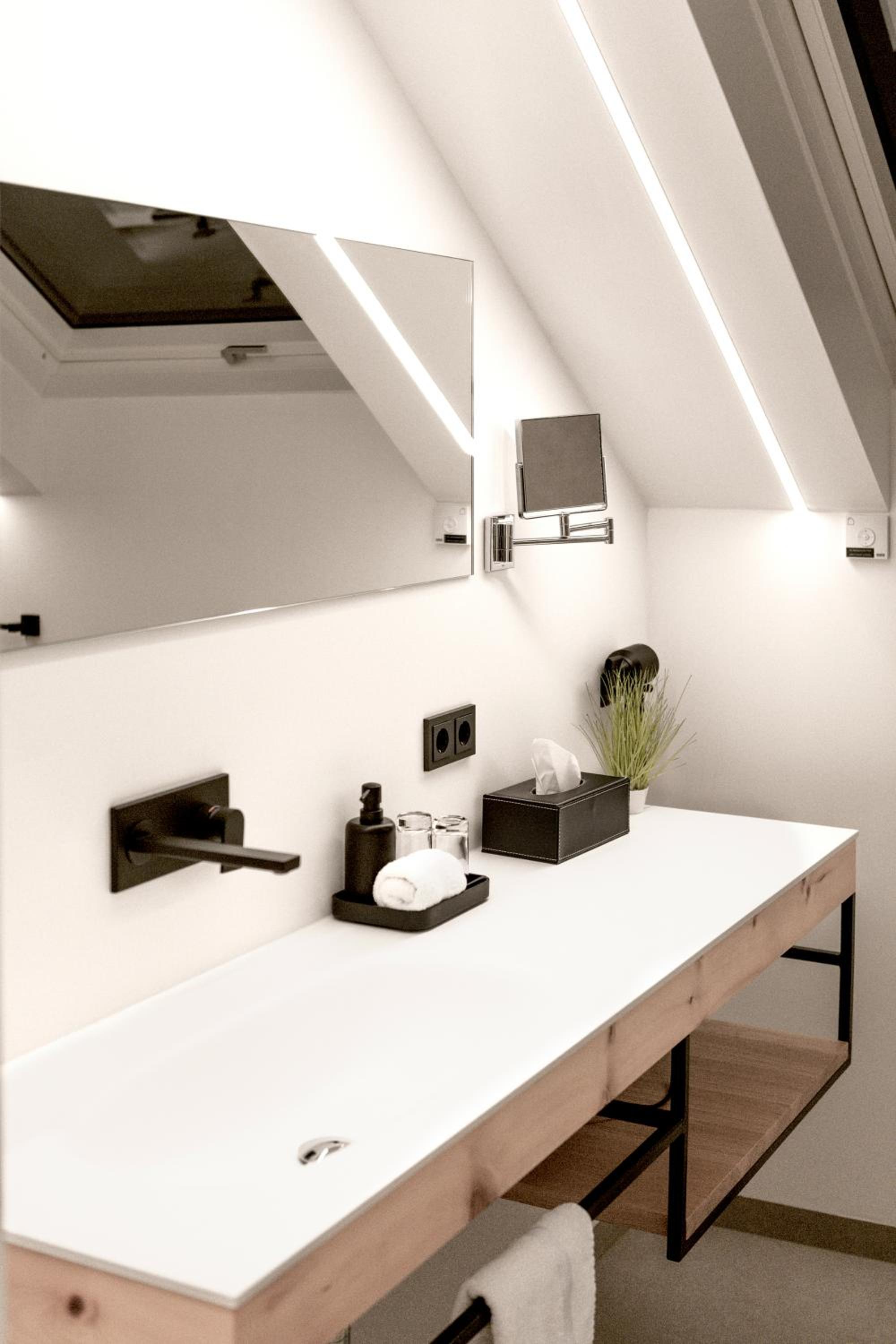 Double Room - Photo 26