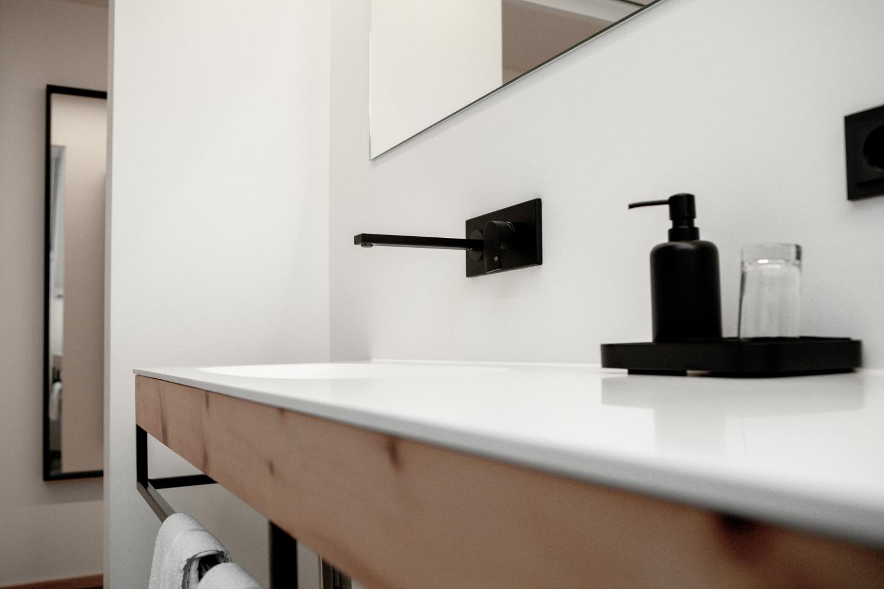Double Room - Photo 29