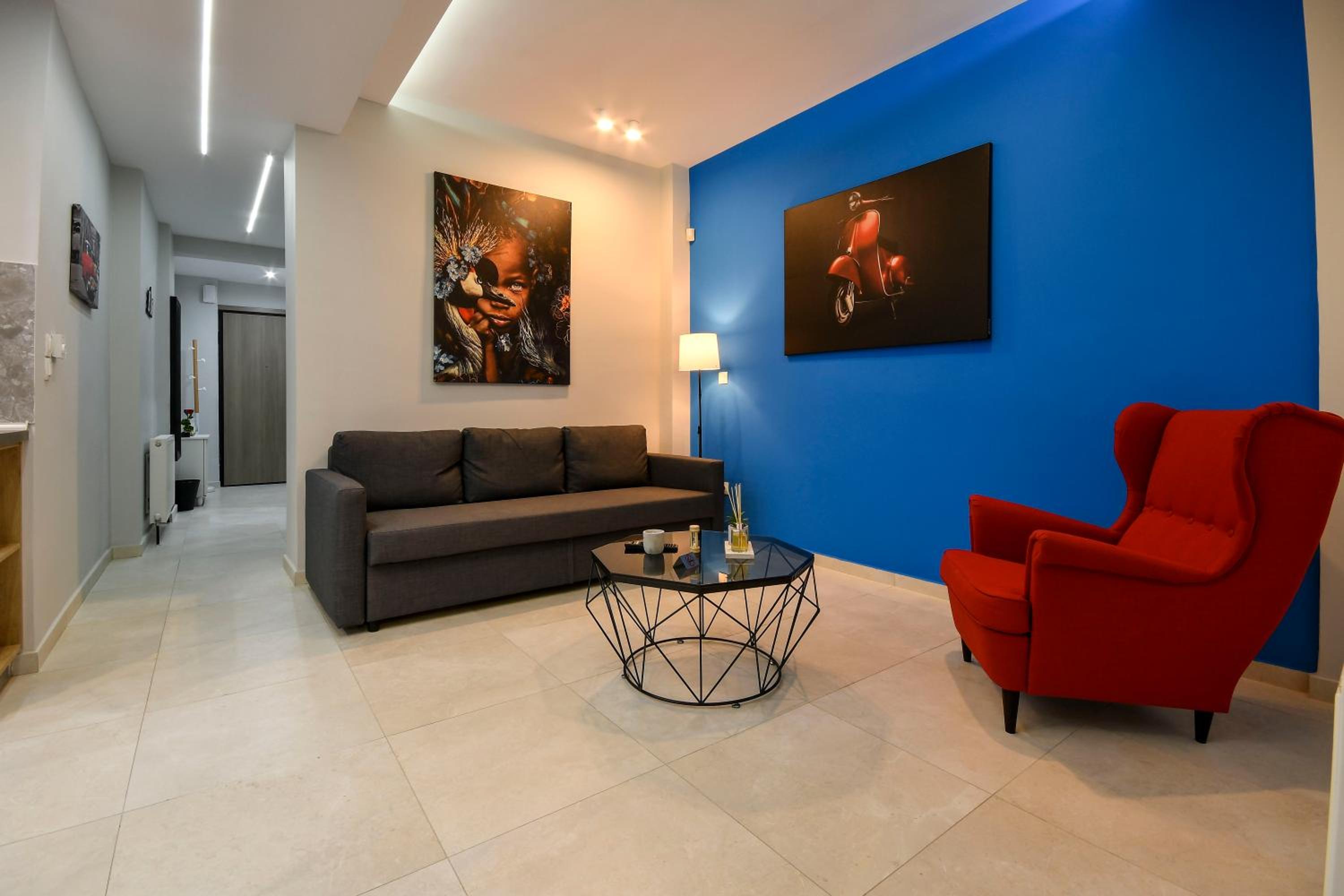 One-Bedroom Apartment