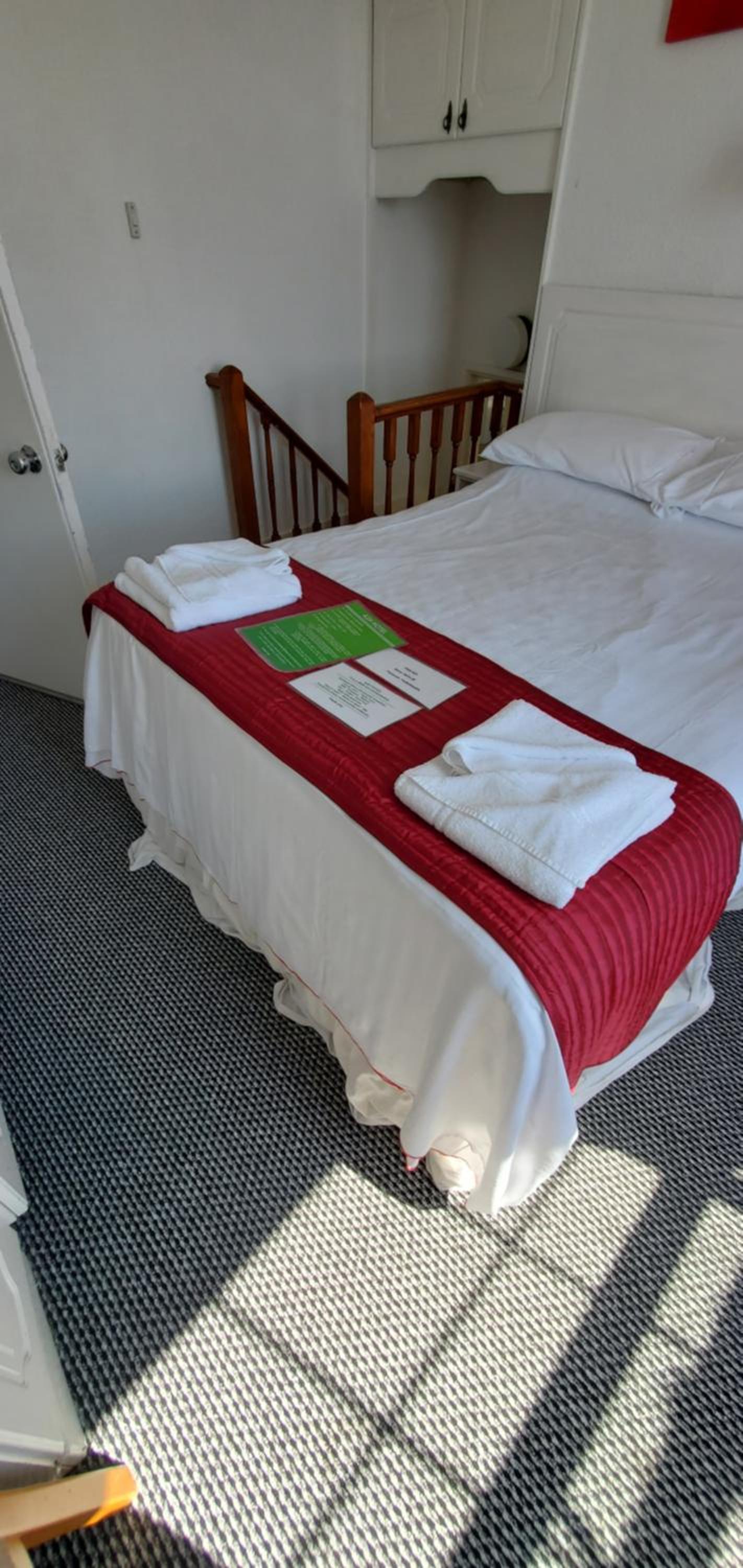 Double Room with Sea View - Photo 9
