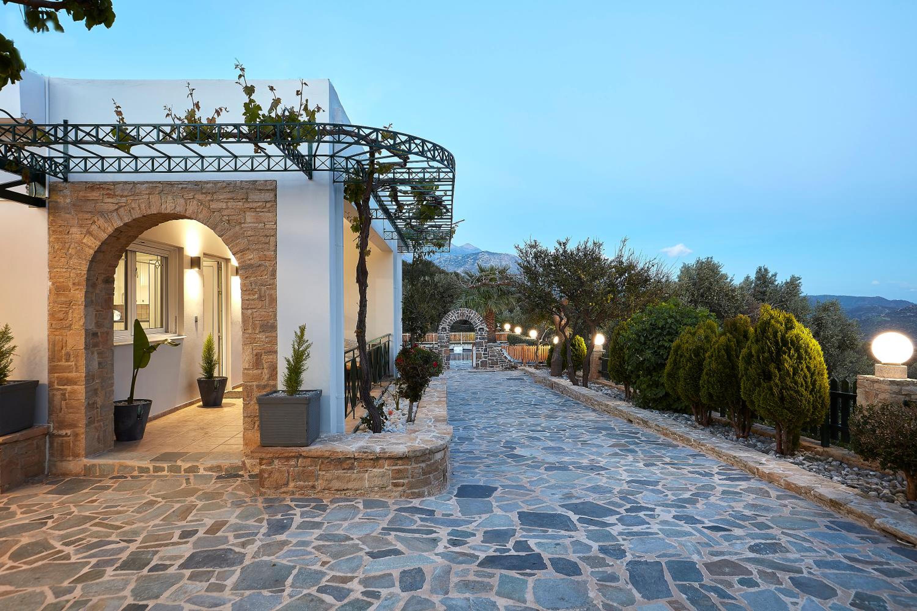 Three-Bedroom Villa photo 2