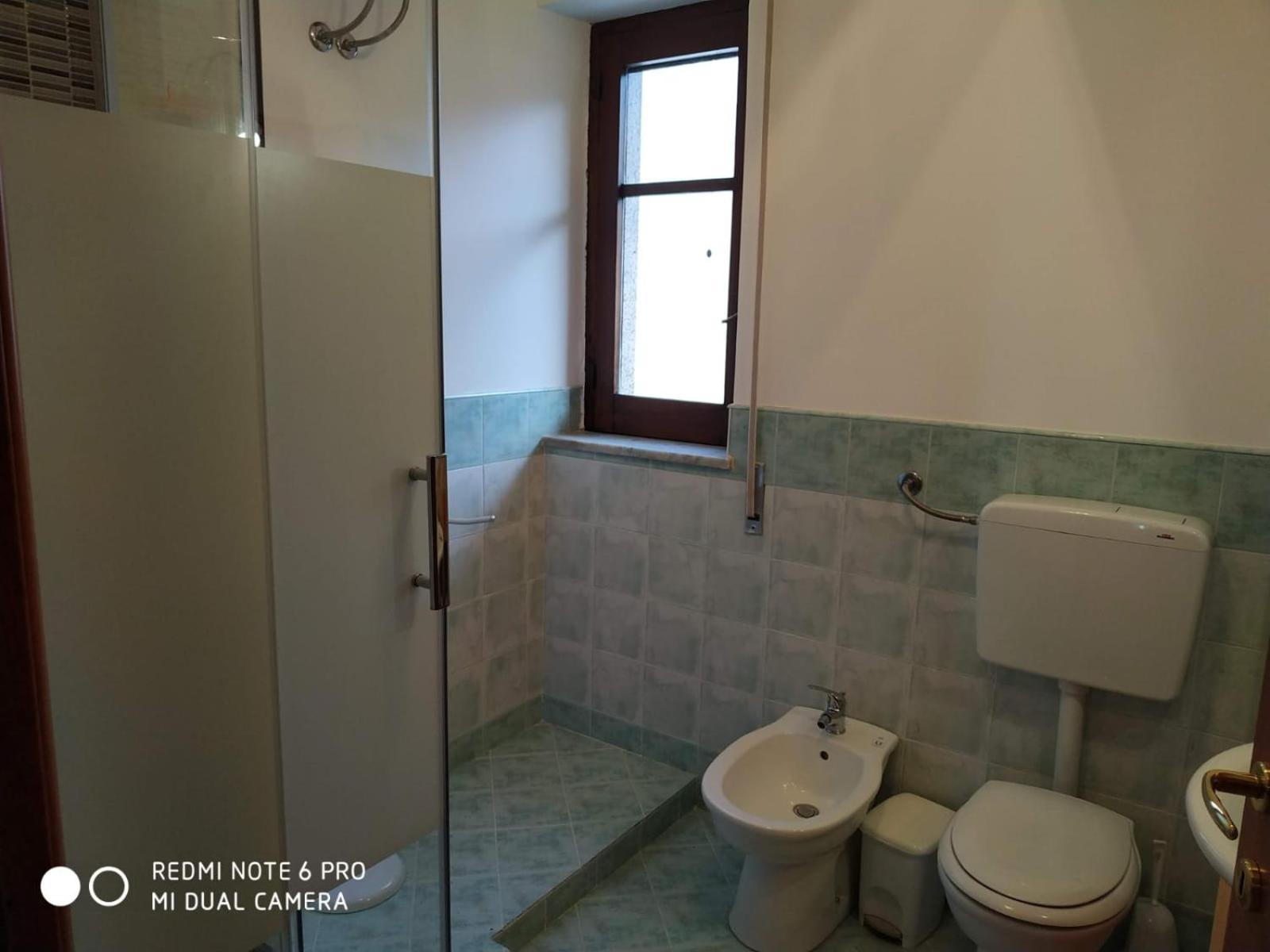 Three-Bedroom House - Photo 7