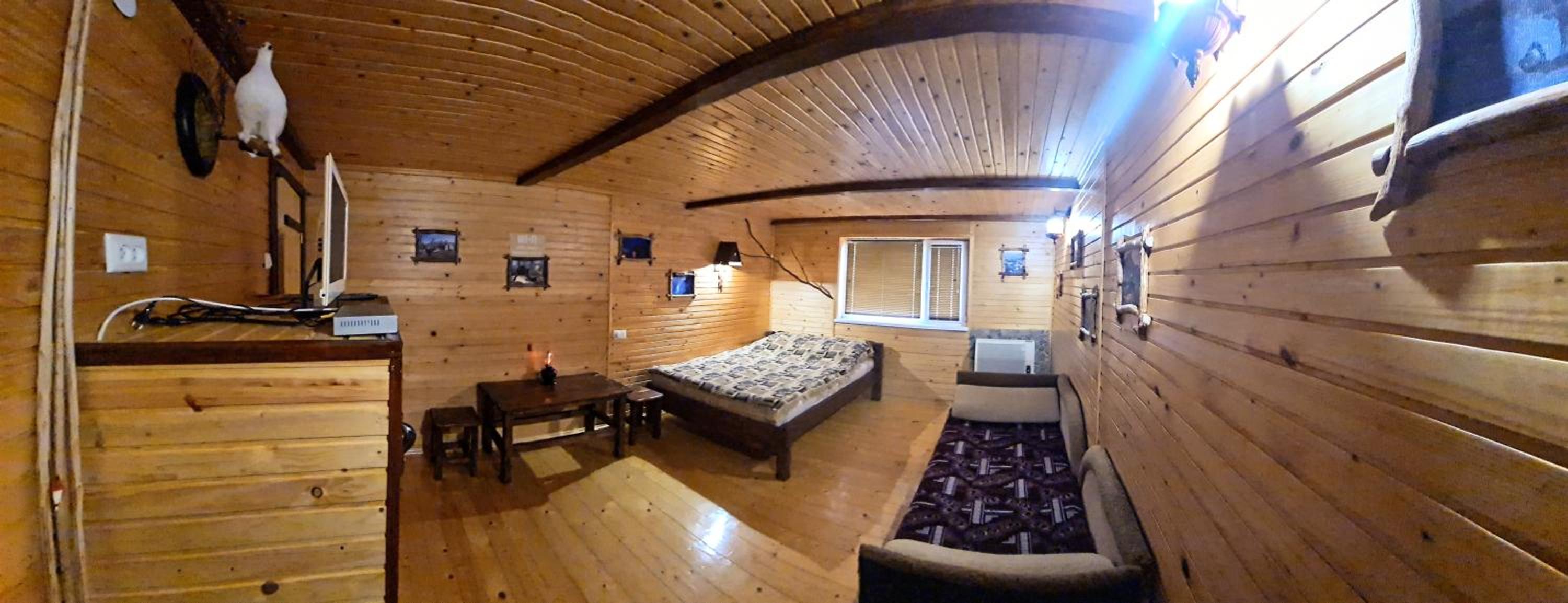 Family Room photo 3
