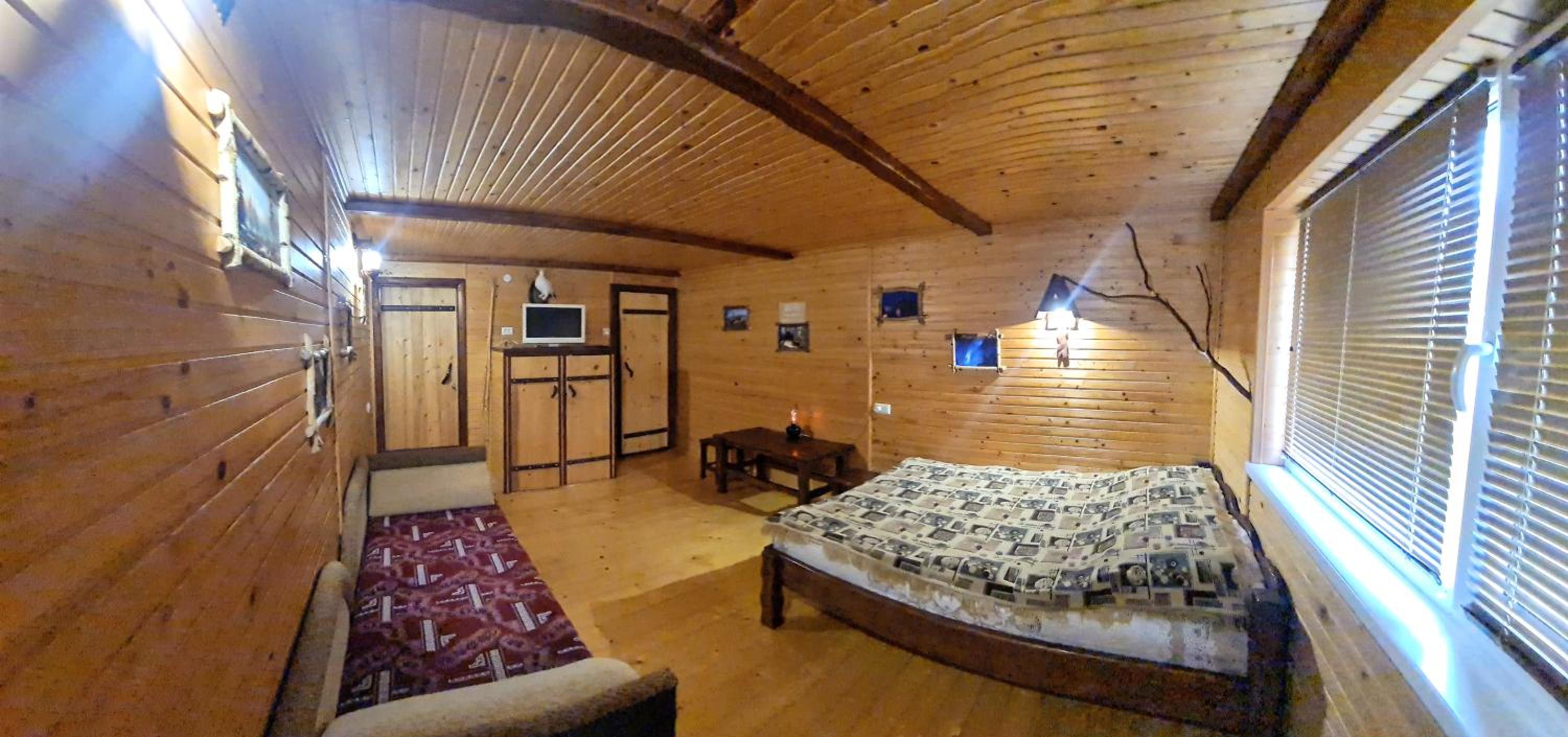 Family Room photo 3