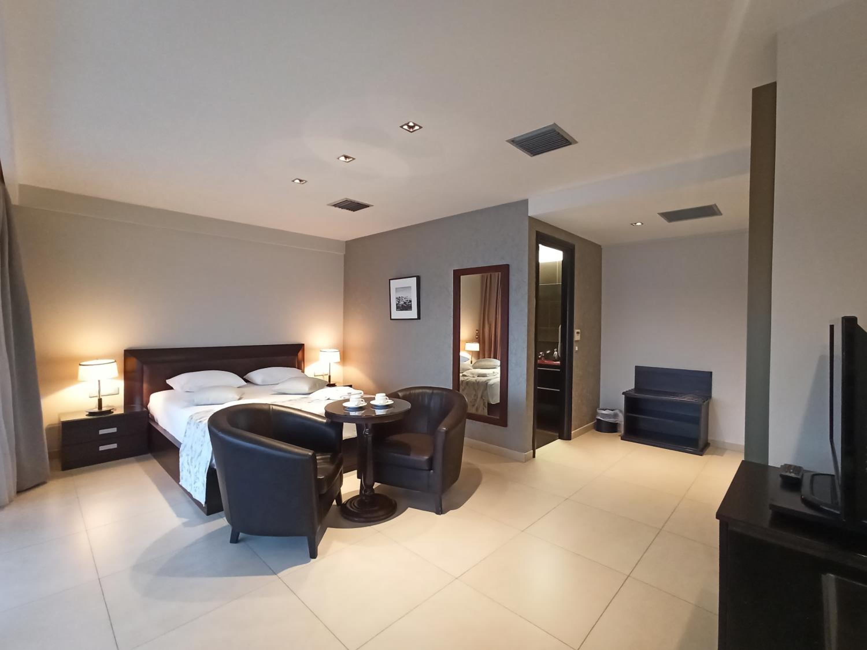 Junior Suite with Sea View - Photo 8