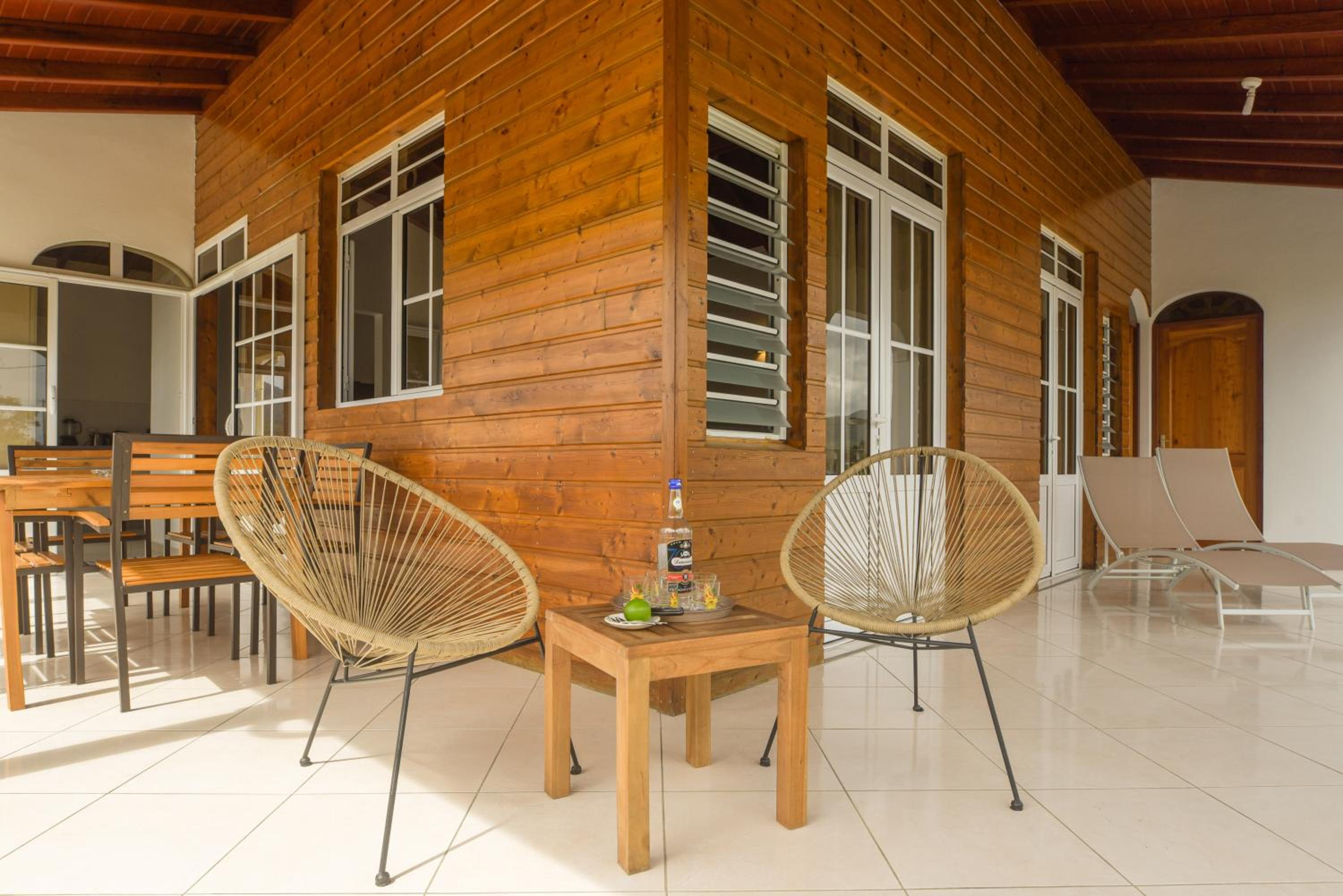 Three-Bedroom Villa photo 2